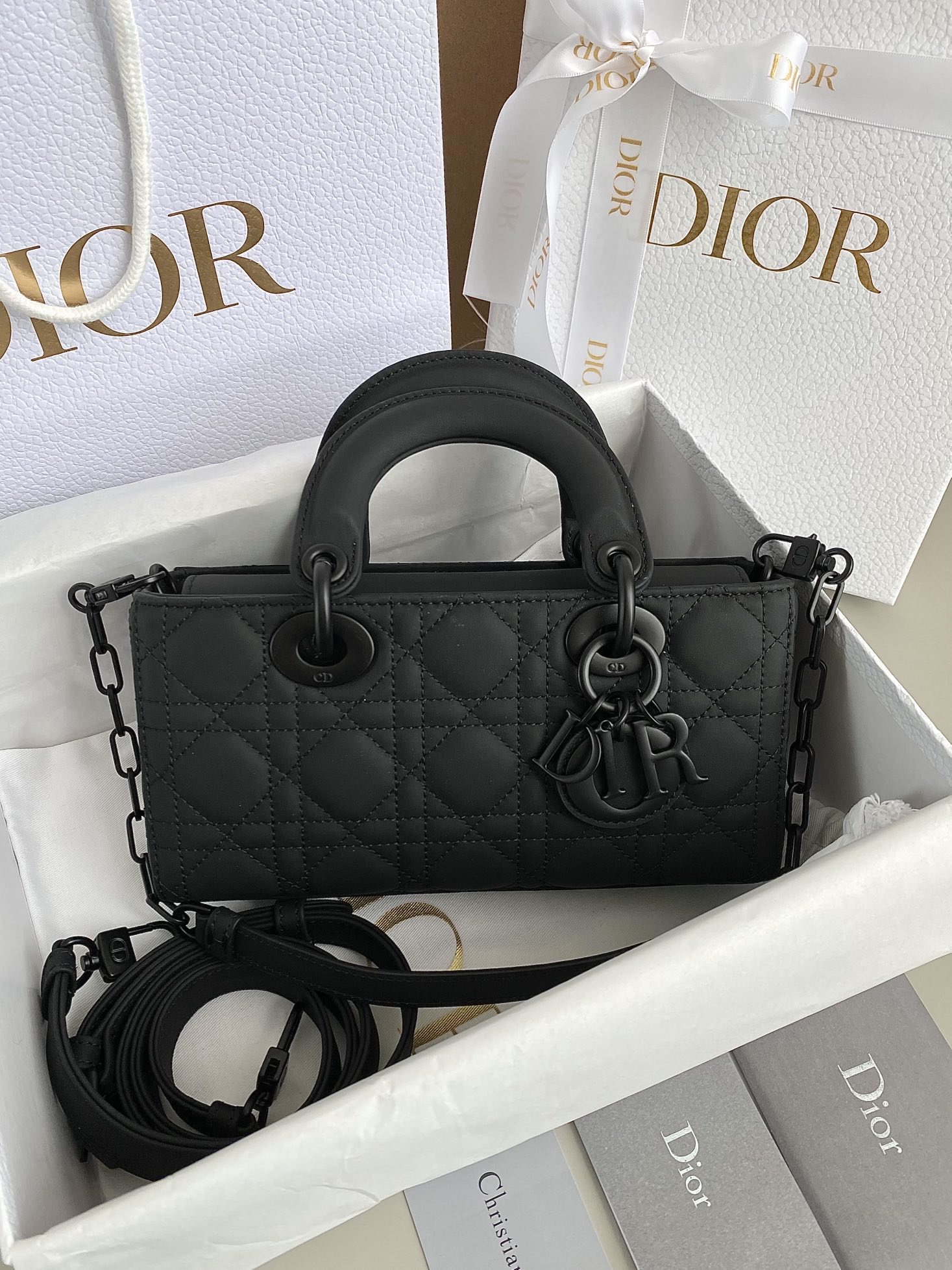 Dior 磨砂黑小号 𝗗-𝗝𝗼𝘆 𝗯𝗮𝗴23新色