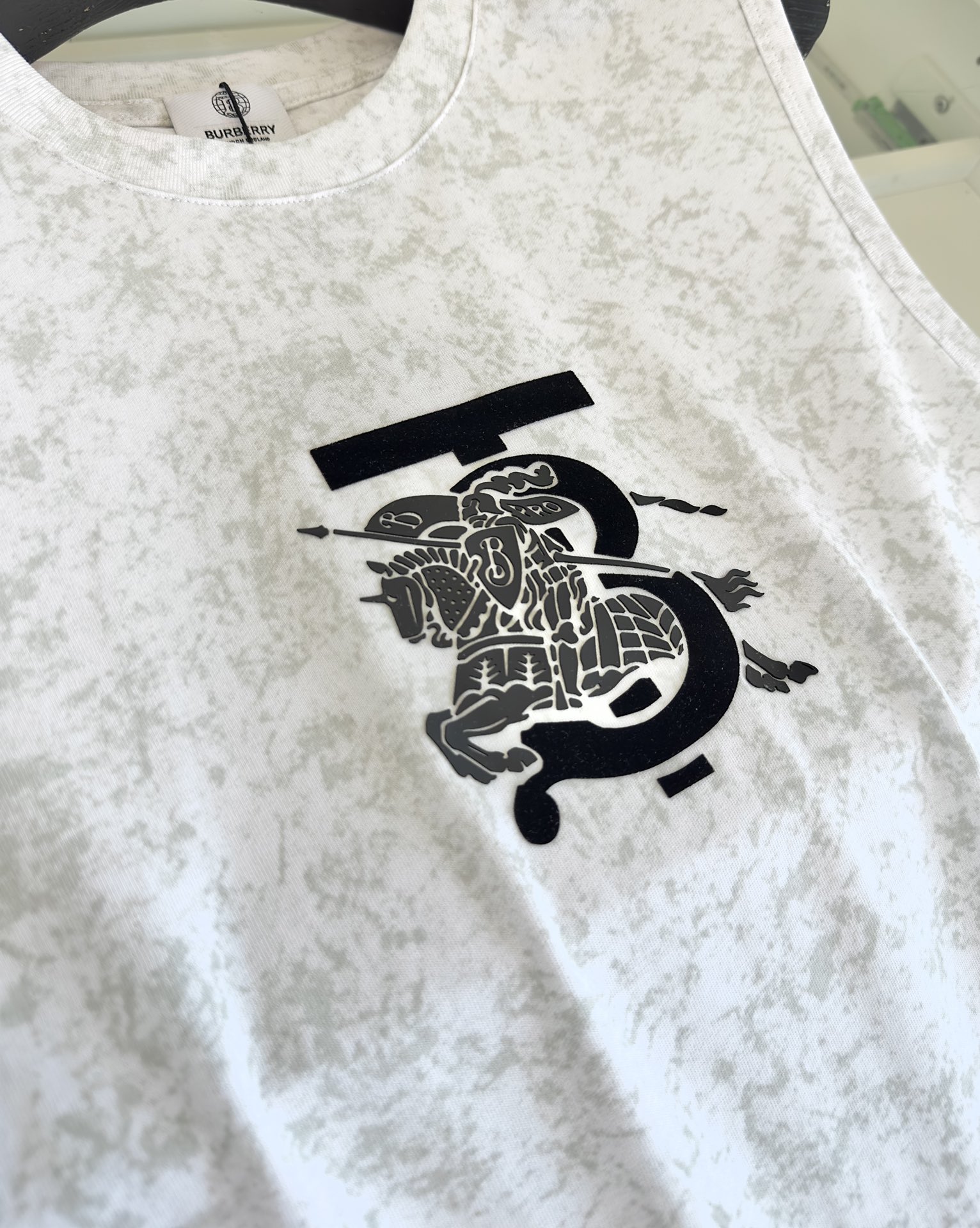 路易威登 Louis Vuitton 高定典藏名品高定成衣时装外套连衣裙衬衫T恤 #2240719D 6