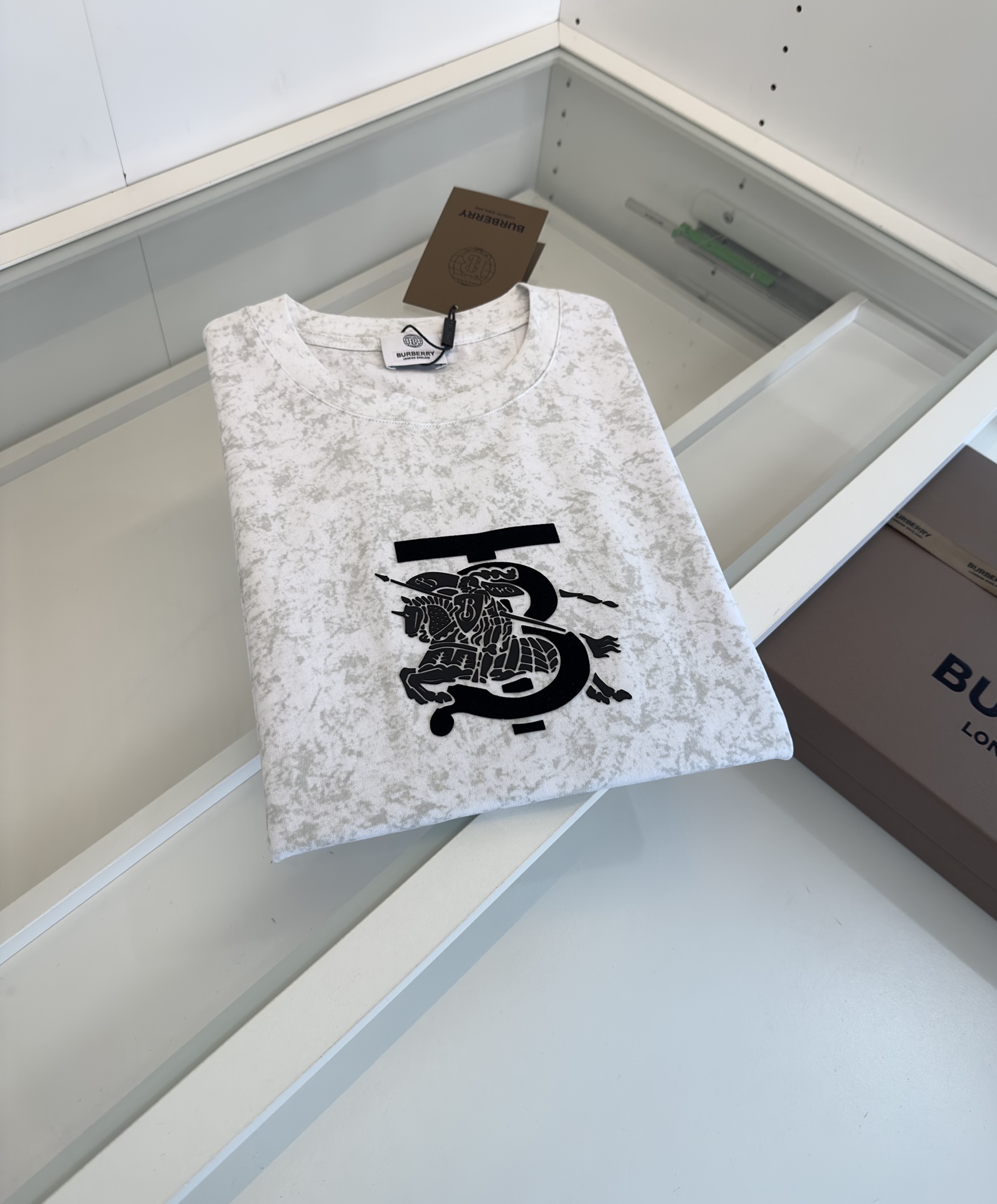 路易威登 Louis Vuitton 高定典藏名品高定成衣时装外套连衣裙衬衫T恤 #2240719D 9