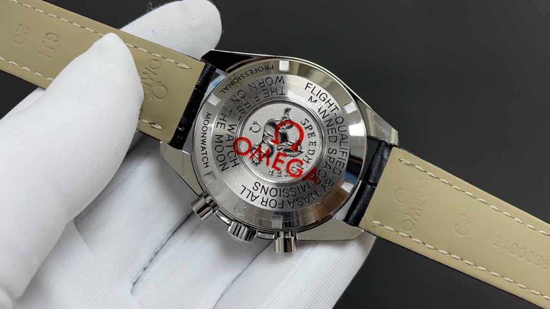 Omega 欧米茄 超霸 42mm 1681机