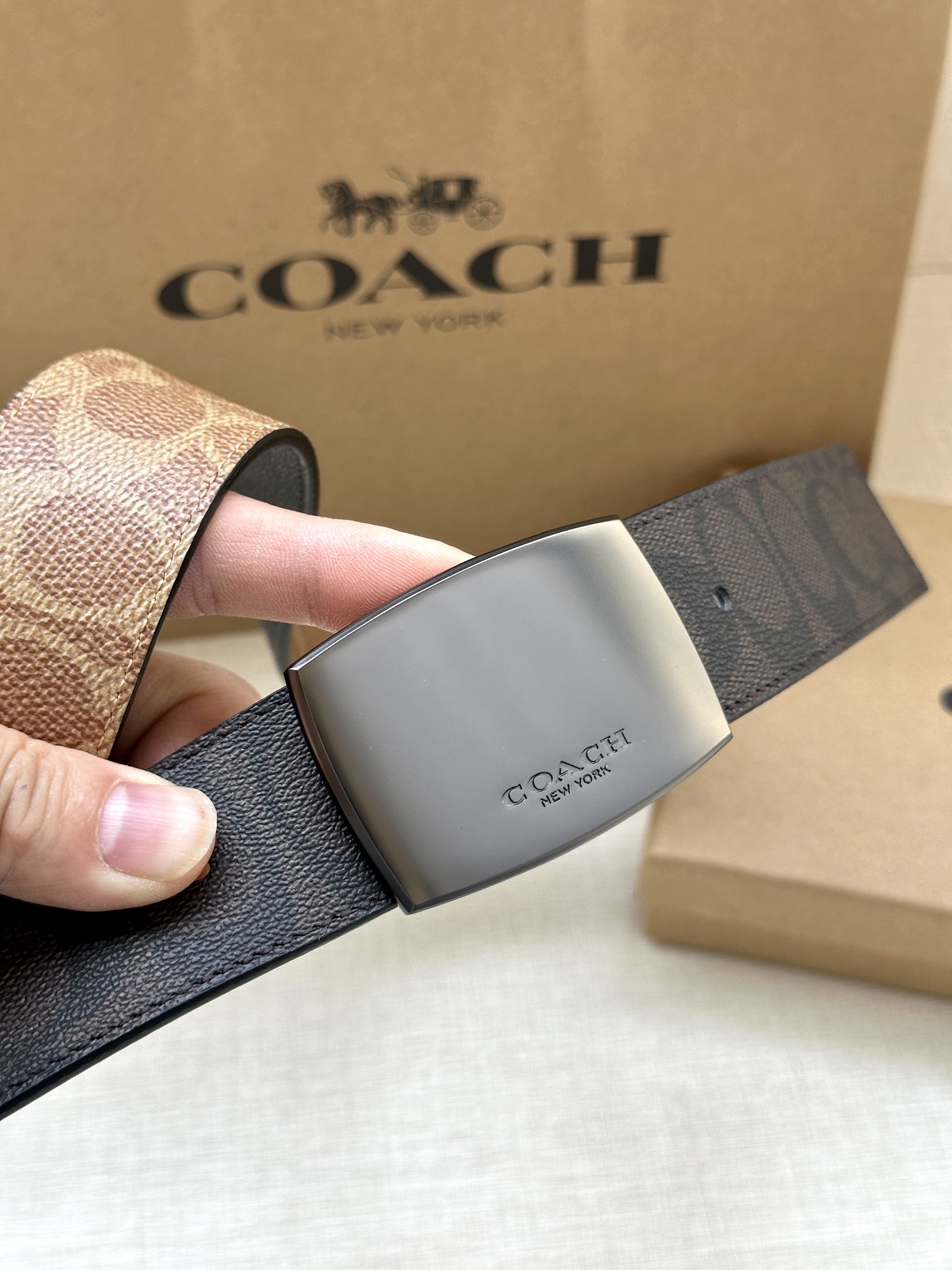 COACH Twilight Belt: Black Fabric, Customizable, 3.7cm Wide, Double-Sided, Cropable - 图片 2