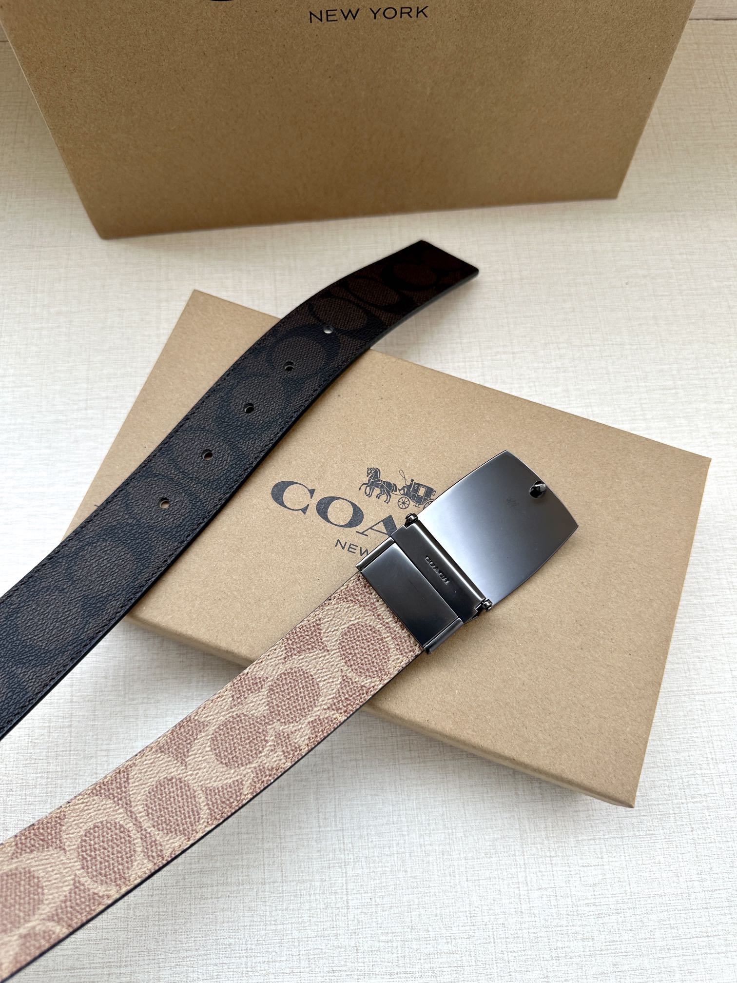 COACH Twilight Belt: Black Fabric, Customizable, 3.7cm Wide, Double-Sided, Cropable - 图片 6