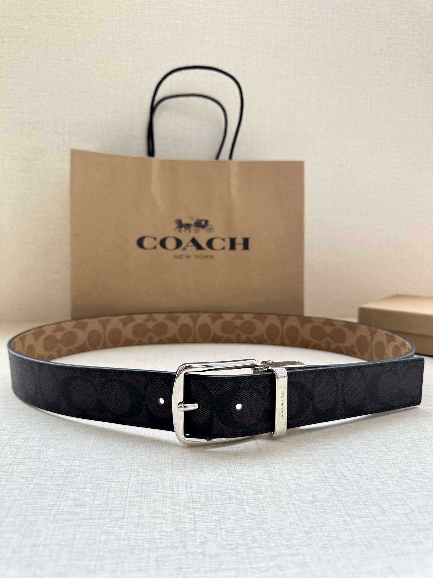 COACH Twilight Belt: Black Fabric, Customizable, Double-Sided, 3.7cm Wide - 图片 3