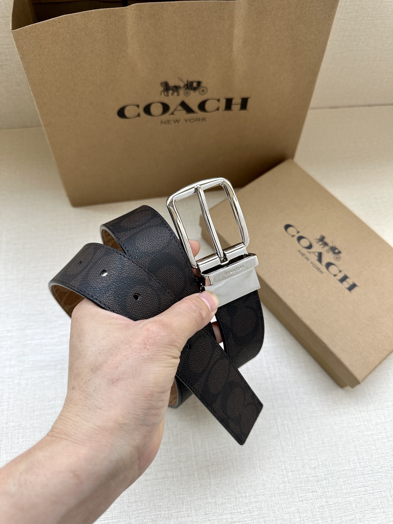 COACH Twilight Belt: Black Fabric, Customizable, Double-Sided, 3.7cm Wide - 图片 4