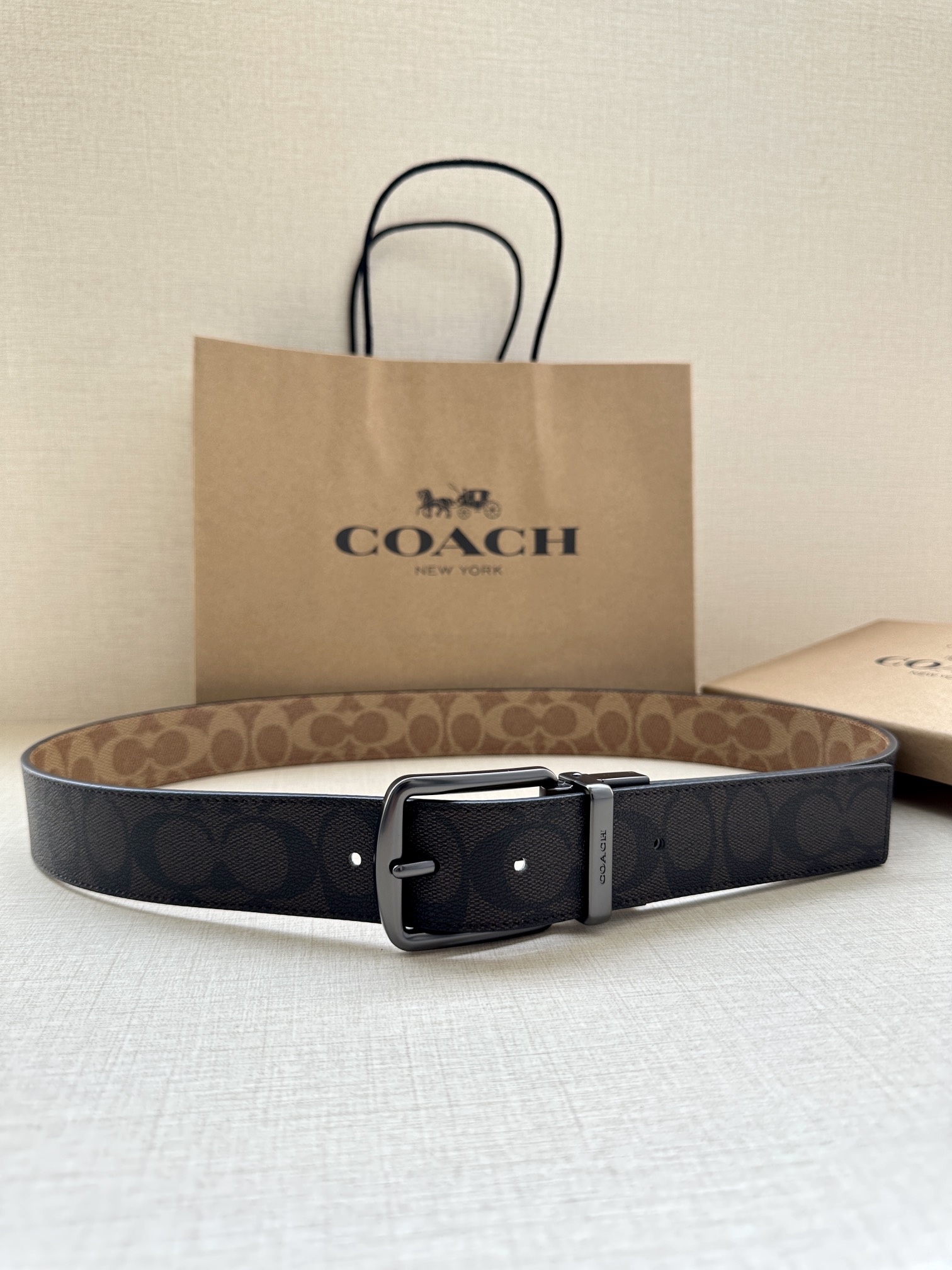 COACH Black Cloth Belt: 3.7cm Wide, Customizable, Double-Sided Appearance, Cropable. - 图片 3