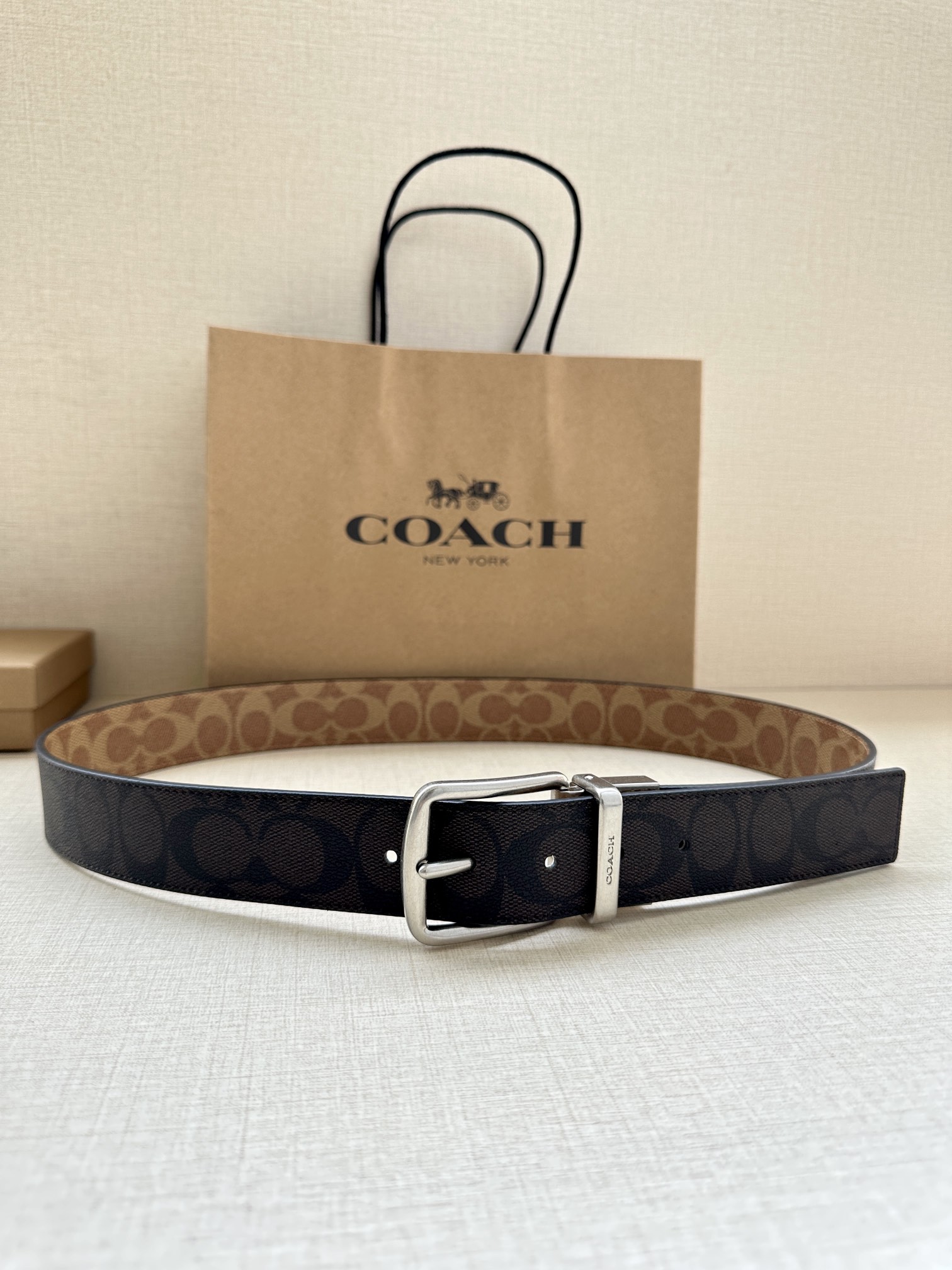COACH Black Cloth Twilight Belt: Customizable, Double-Sided, 3.7cm Wide – Review - 图片 5