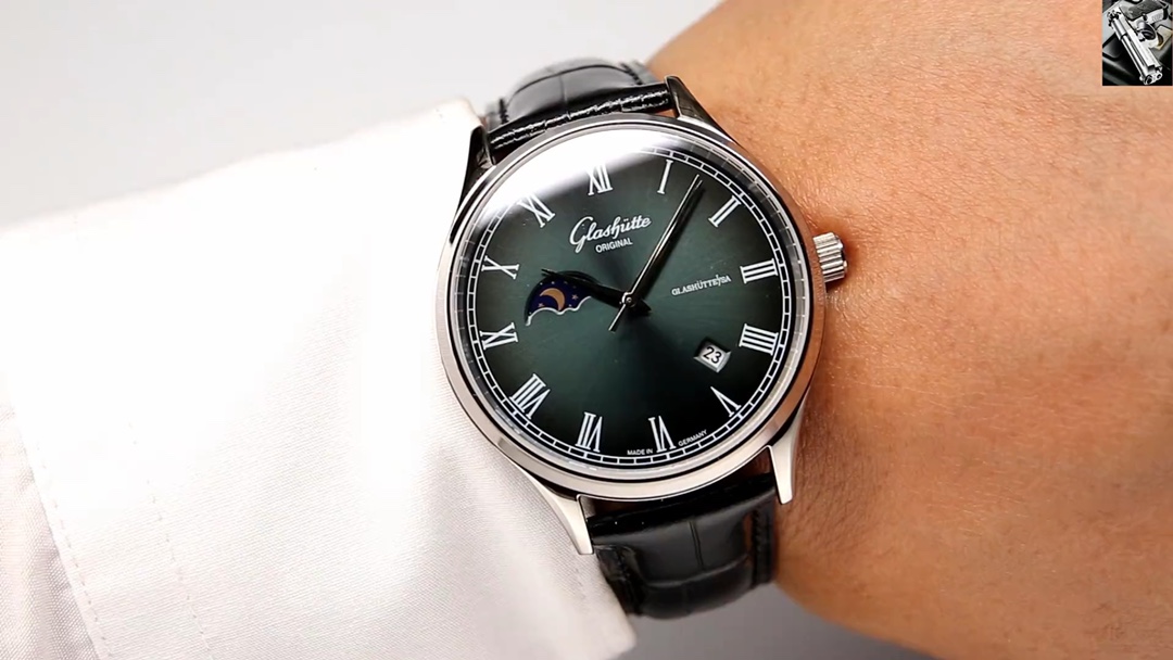 “Grasuti Sun and Moon Star Series Men’s Watch with Italian Leather Strap”