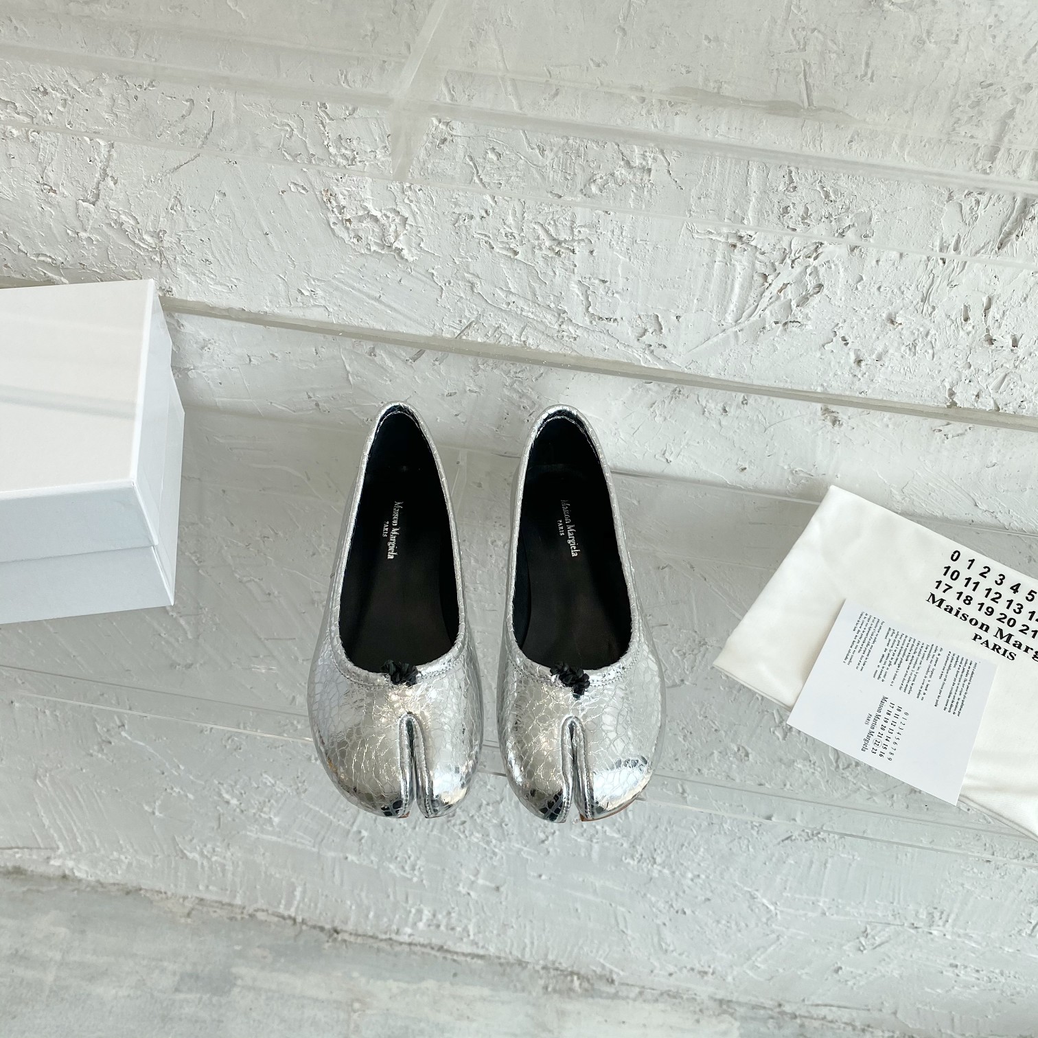 MM6 Maison Margiela Silver Split-Toe Ballet Flats with Leather Sole 3 a1686314681103 1576