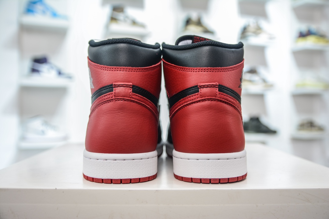 DG version Dongguan original channel high-end goods Air Jordan 1 High series black and red forbidden color matching 555088-001