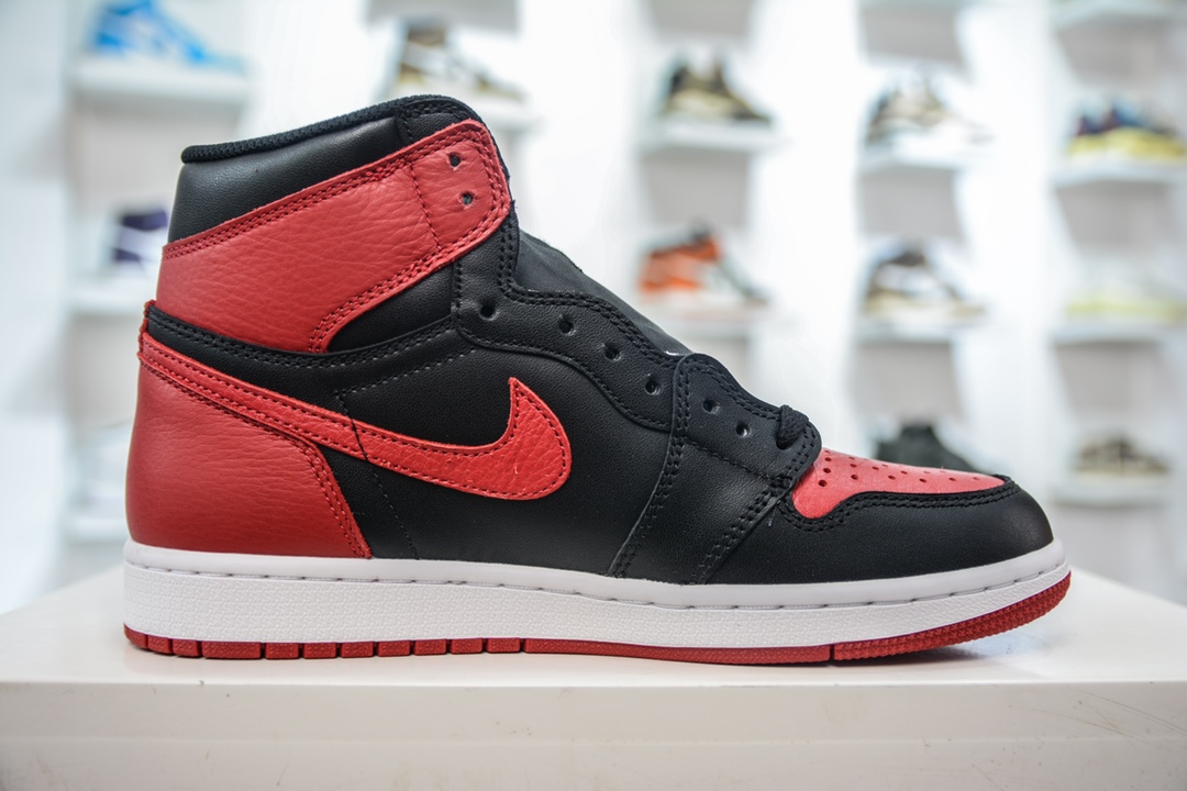 DG version Dongguan original channel high-end goods Air Jordan 1 High series black and red forbidden color matching 555088-001