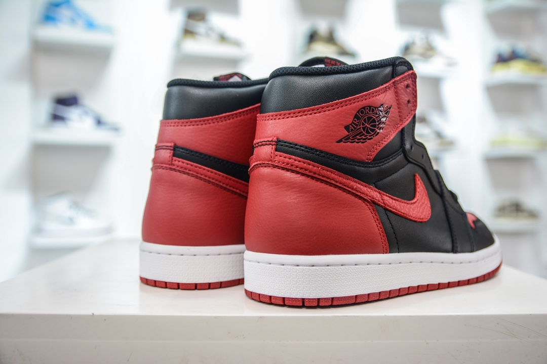 DG version Dongguan original channel high-end goods Air Jordan 1 High series black and red forbidden color matching 555088-001