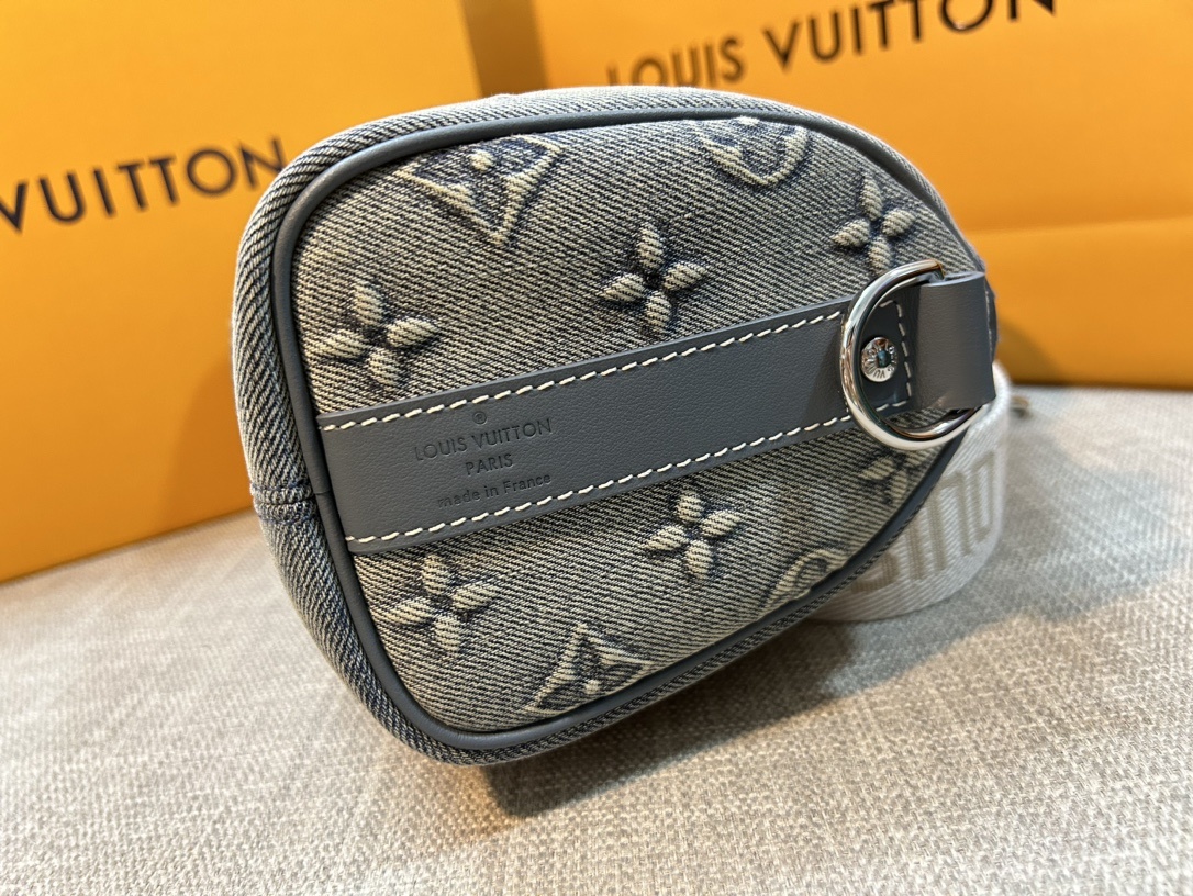 顶级原单M22762本款KeepallBandoulière25手袋展现MonogramWashedDe