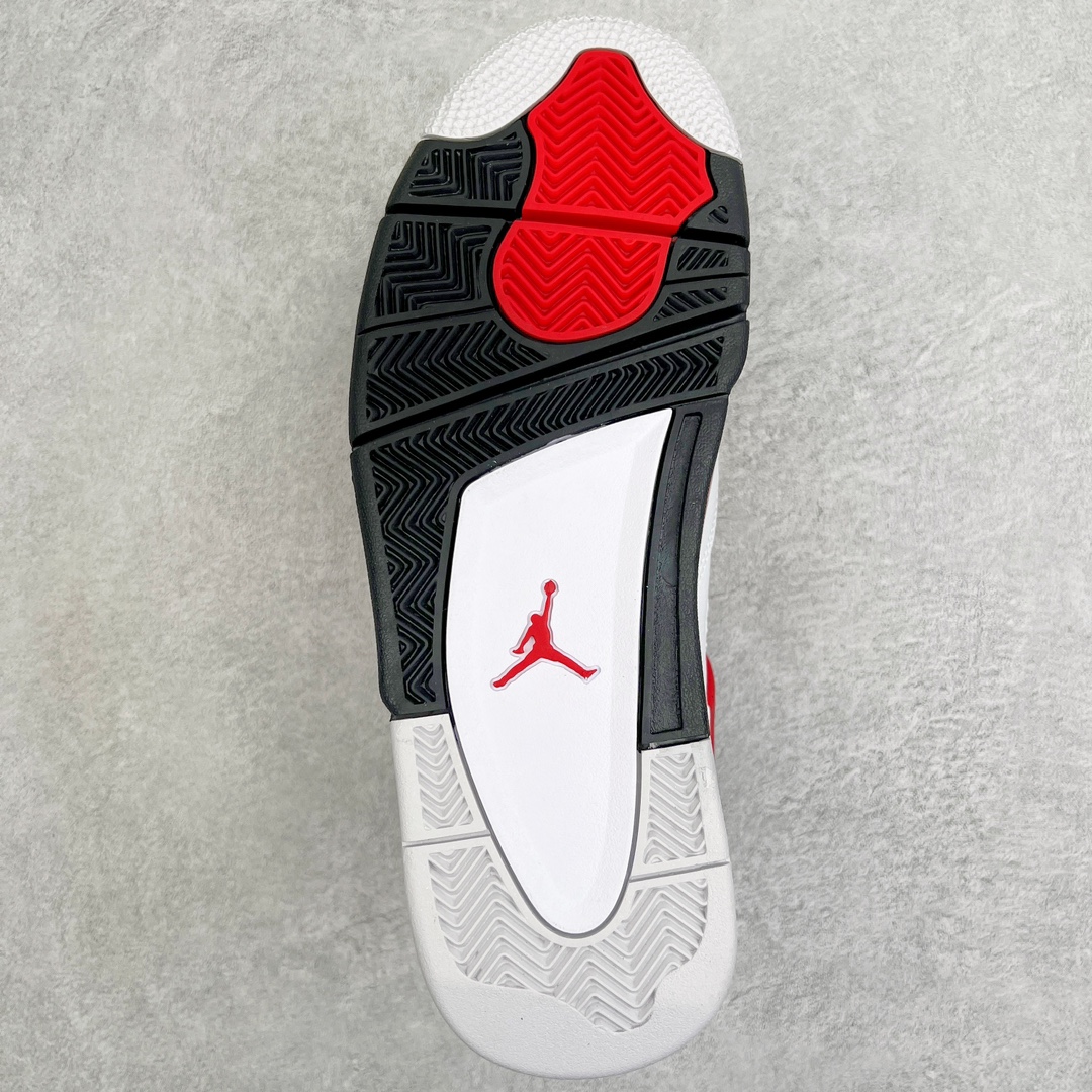 图片[9]-零售💰260 ＃KZ神版福利回馈‼Air Jordan AJ4 Retro 白黑红 红水泥 DH6927-161 独家外贸特供尺码含 45.5 49.5 50.5 国内外口碑最好最推荐的产品 市场中端王者 亲自操刀耗时半年巨作 全套原纸板楦头开发 确保原汁原味 完美呈现四代版型 一比一鞋头弧度高度鞋身弧度 此版本只针对中端市场 皮料材质有所更替 其他数据细节工艺流程均保持一致 绝不口嗨 细节品控鞋型随意秒杀市面3XX 4XX 原厂TPU网格鞋带扣 正确内里网布 菱角分明不变形无多余毛边 柔软性质感一致于原鞋 市场唯一原厂鞋扣模具 背面可见隐藏注塑口 原厂织唛标 原厂飞人电绣工艺 尾指中部跳三针 独家绑鞋带手法 印刷中底布 四线拉帮 米色美纹纸贴合固定 进口港宝加持 后跟自然饱满 全鞋荧光划线卡点 追求极致完美 每一双都是工艺品 多重QC质检 超越公司货的品控标准 实实在在的免检产品 尺码：40 40.5 41 42 42.5 43 44 44.5 45 45.5 46 47.5 48.5 49.5 50.5 编码：by2936060-运动鞋