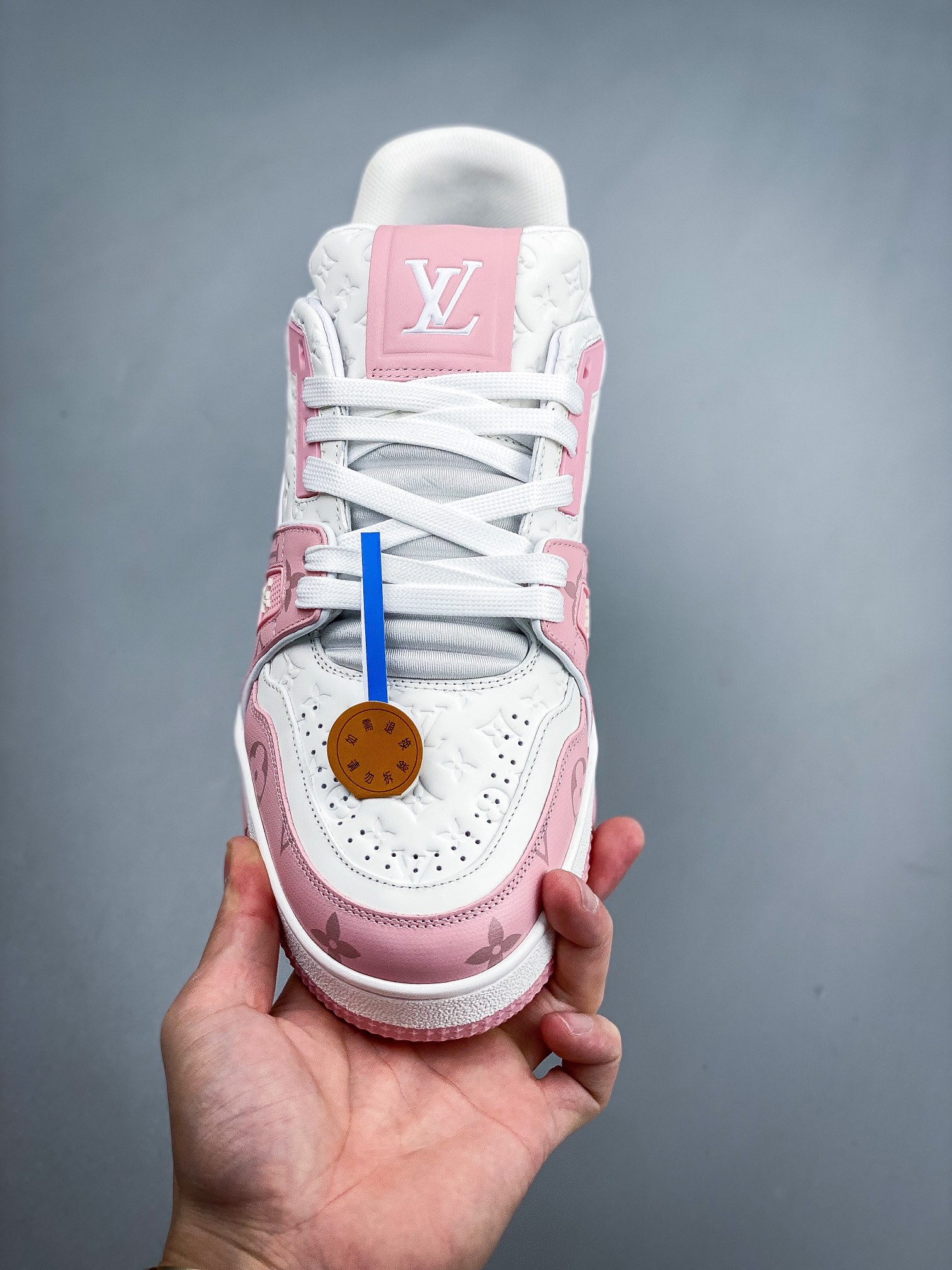 650 Virgil Abloh亲自操刀设计全新LV路易威登Louis Vuitton Trainer Sneaker Low休闲运动文化百搭篮球板鞋