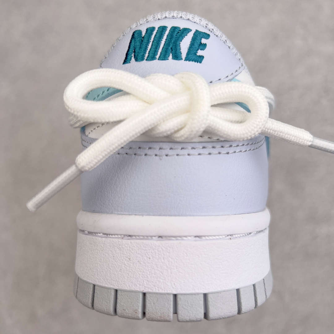 图片[8]-＃YC纯原福利 NK Dunk Low 解构 冰沙薄荷 灰白蓝 FD1232-002 定制系列天花板 无原鞋不开发 全系列得物原鞋一比一校对开发 配色持续更新中 终端对接 优势输出 全套原厂楦头原纸板数据档案倾力打造 原汁原味莞产 极致还原 圈内最强针车工艺 高端零售指定版 广东原厂配套原盒原标 鞋盒分三个尺码段 原厂冲刀 超高清洁度 全鞋零毛边皮料切割 采用原厂百宏鞋带以及原厂百宏织唛舌标 内标可供原厂几率过验 进口原装条纹中底布 四线拉帮白色点胶 原厂拉帮手法遵循公司 原厂电绣 极致还原 尺码：35.5 36 36.5 37.5 38 38.5 39 40-选品中心