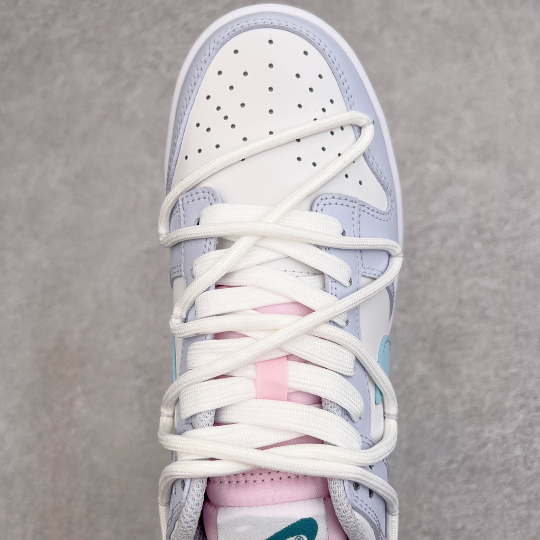 图片[4]-＃YC纯原福利 NK Dunk Low 解构 冰沙薄荷 灰白蓝 FD1232-002 定制系列天花板 无原鞋不开发 全系列得物原鞋一比一校对开发 配色持续更新中 终端对接 优势输出 全套原厂楦头原纸板数据档案倾力打造 原汁原味莞产 极致还原 圈内最强针车工艺 高端零售指定版 广东原厂配套原盒原标 鞋盒分三个尺码段 原厂冲刀 超高清洁度 全鞋零毛边皮料切割 采用原厂百宏鞋带以及原厂百宏织唛舌标 内标可供原厂几率过验 进口原装条纹中底布 四线拉帮白色点胶 原厂拉帮手法遵循公司 原厂电绣 极致还原 尺码：35.5 36 36.5 37.5 38 38.5 39 40-选品中心