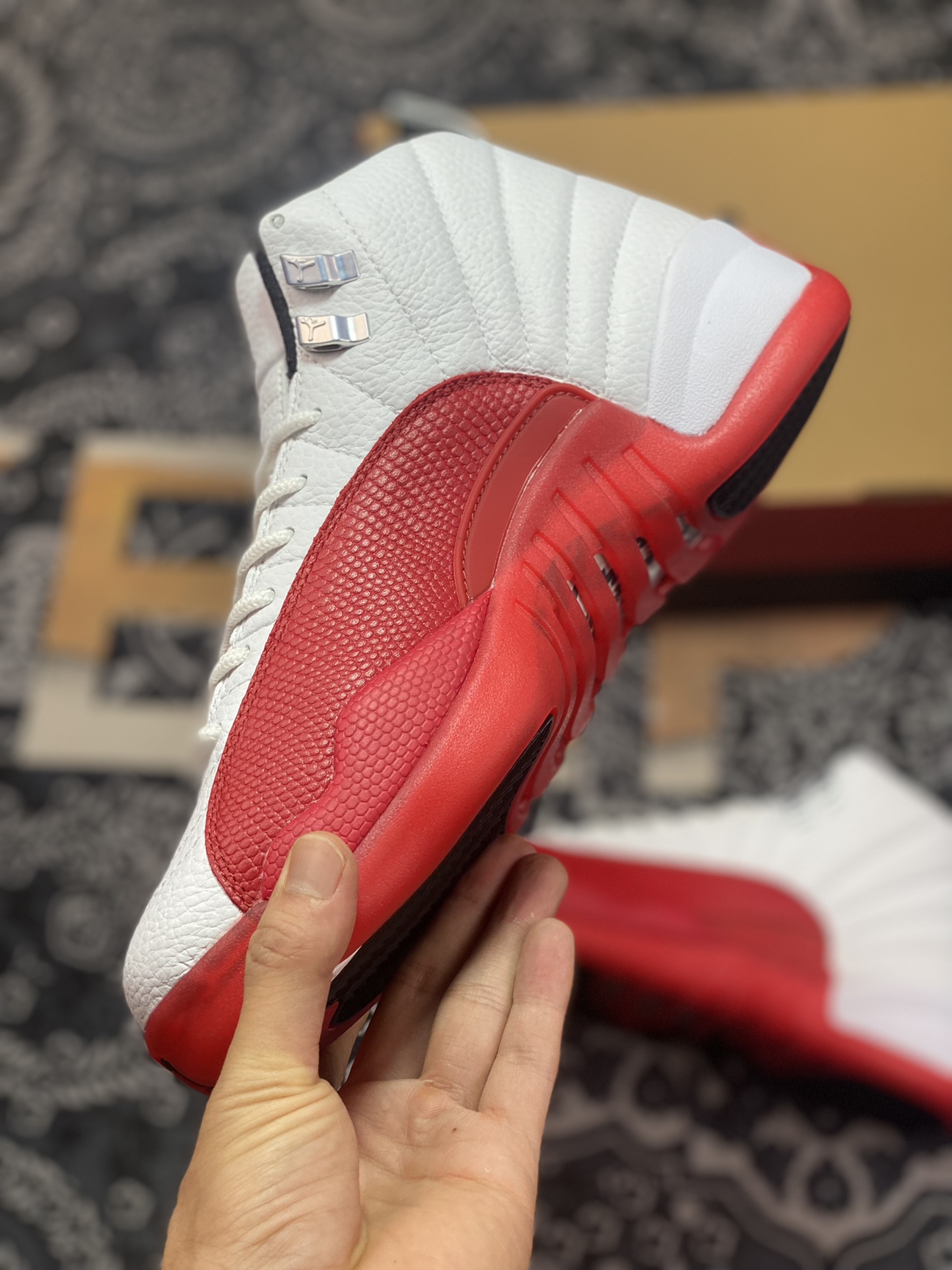 Preferred original grade Dongguan factory produces the highest version of Air Jordan 12 Retro ”Cherry” white and red CT8013-116 on the market