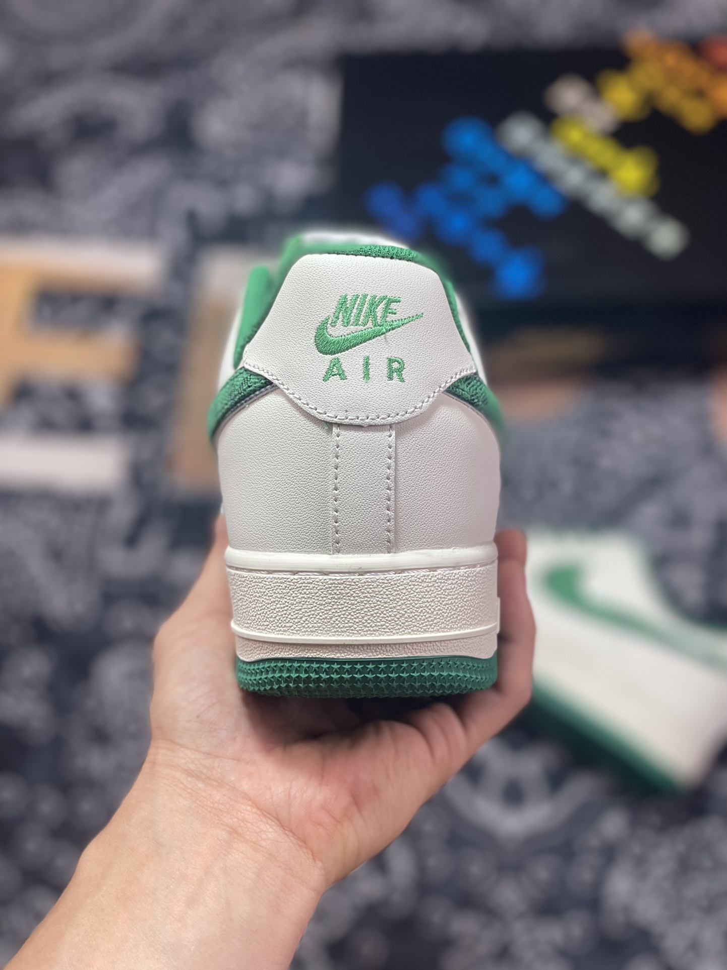 Louis Vuitton x Nike Air Force 1 07 LV8 Low ”Beige White/Green Denim/LV Monogram” Air Force 1 LV0506-033