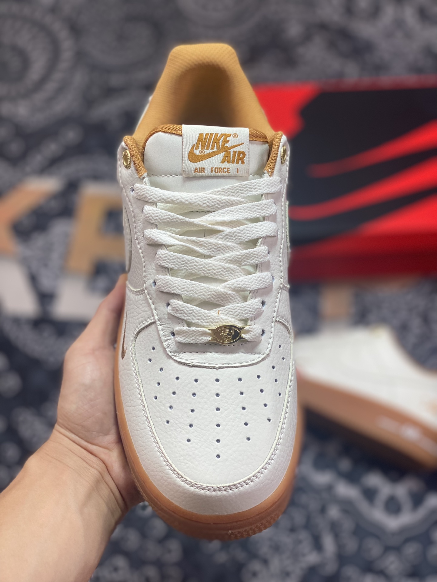 Nike Air Force 1'07”40th Anniversary/Beige/Brown/Gum” Air Force One sneakers ”40th Anniversary Edition Beige Brown Small Hook Caramel Bottom” BS9055-742