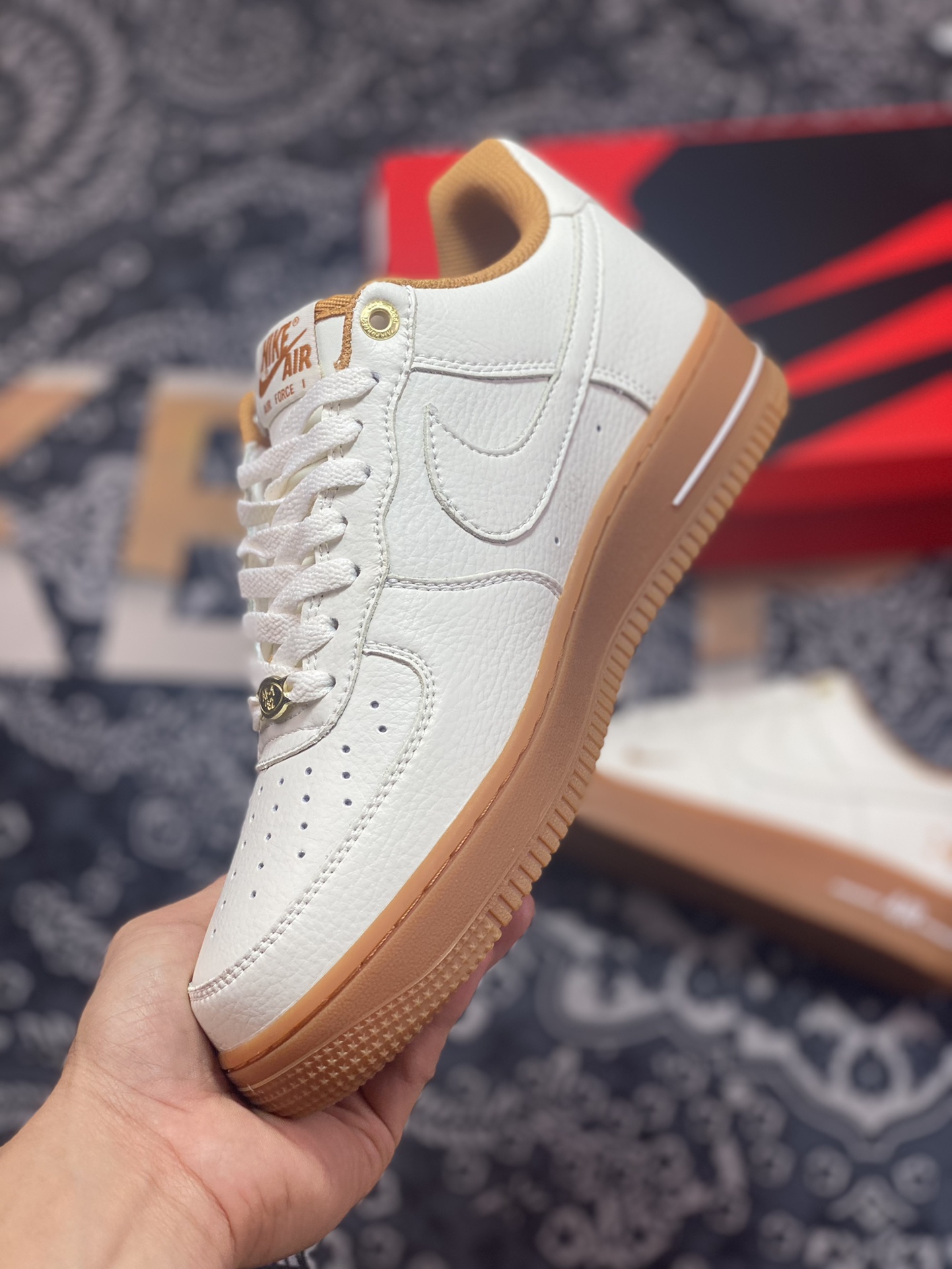 Nike Air Force 1'07”40th Anniversary/Beige/Brown/Gum” Air Force One sneakers ”40th Anniversary Edition Beige Brown Small Hook Caramel Bottom” BS9055-742