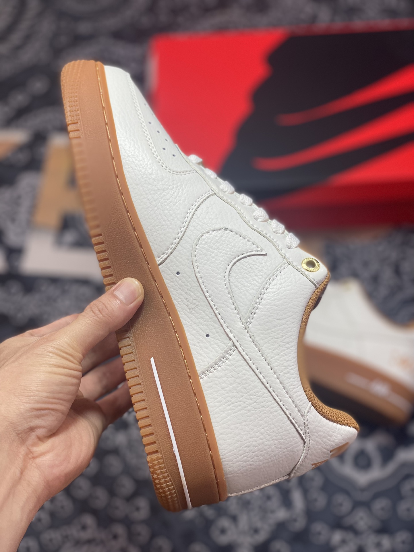 240 Nike Air Force 1'07"40th Anniversary/Beige/Brown/Gum"空军一号板鞋“40周年版米白棕小钩焦糖底”BS9055-742