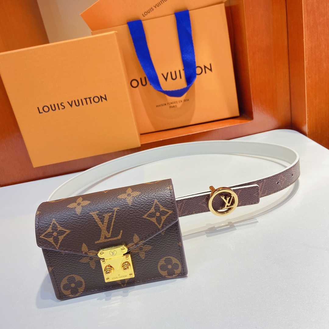 LV腰包系列腰带采用双面原版皮料搭配