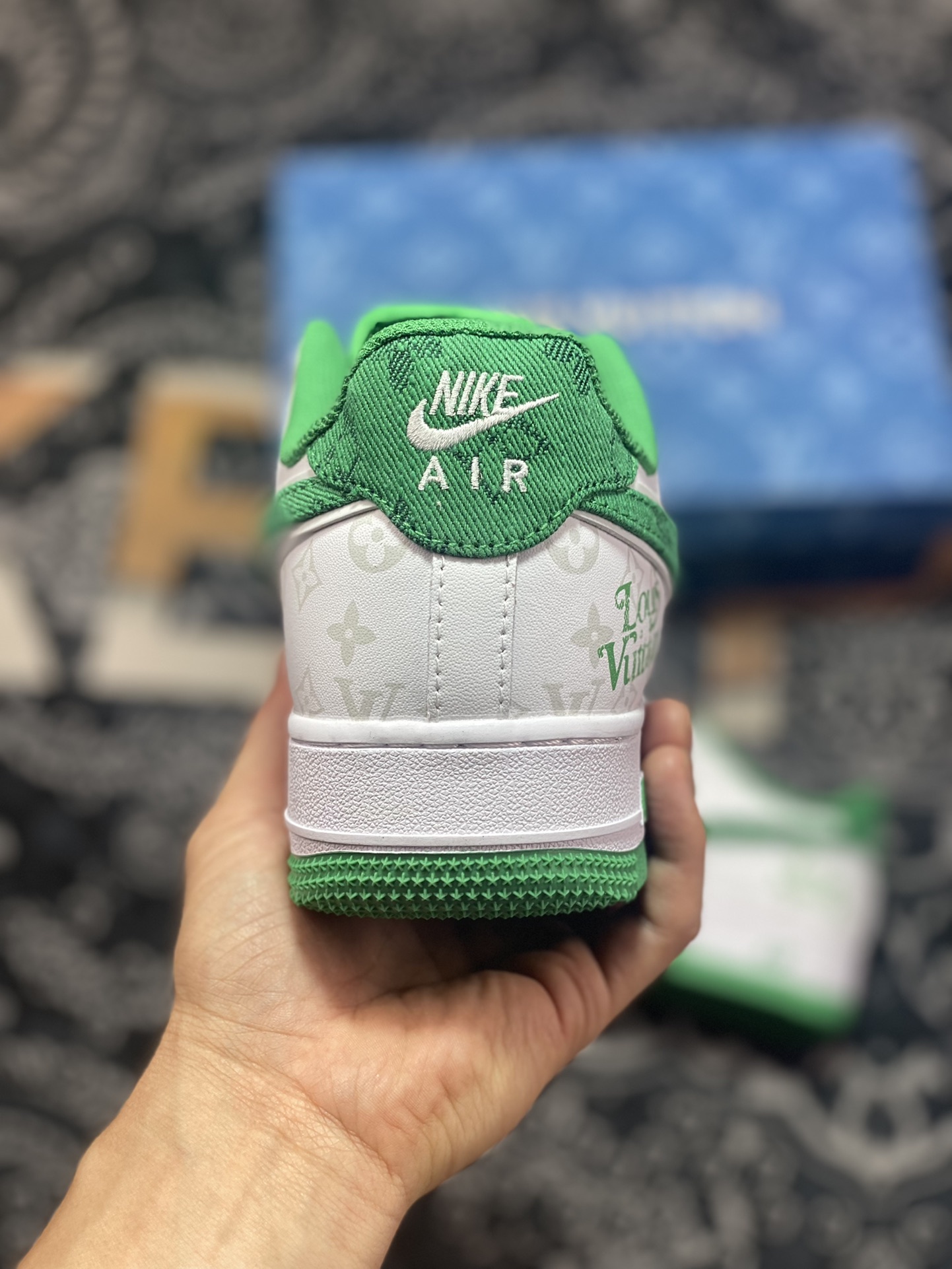 260 Louis Vuitton x Nike Air Force 1 07 LV8 Low”White/GreenDenim/LV Monogram”空军一号板鞋“皮革白绿牛仔LV老花夜光”CV0670-400