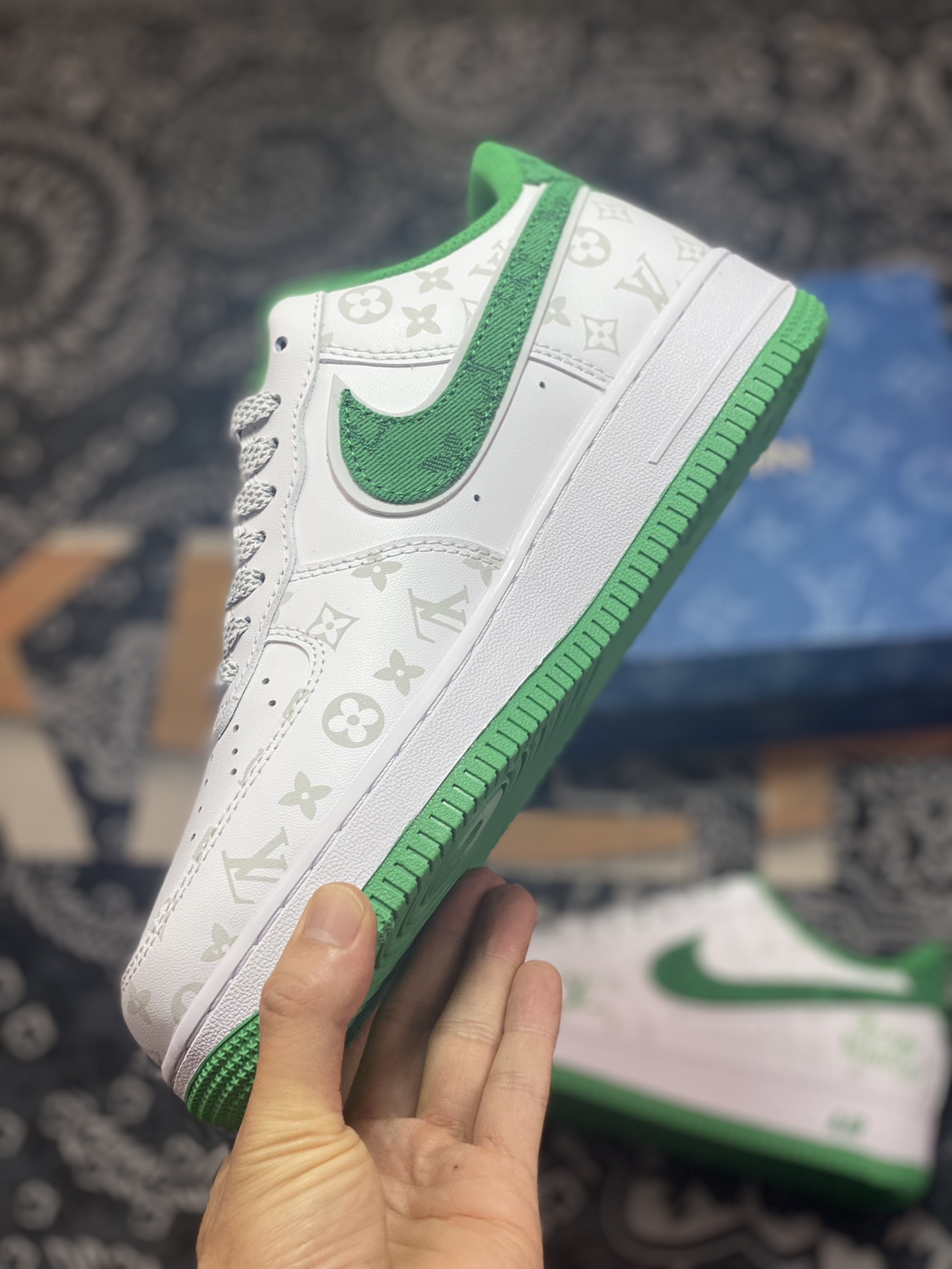 260 Louis Vuitton x Nike Air Force 1 07 LV8 Low”White/GreenDenim/LV Monogram”空军一号板鞋“皮革白绿牛仔LV老花夜光”CV0670-400