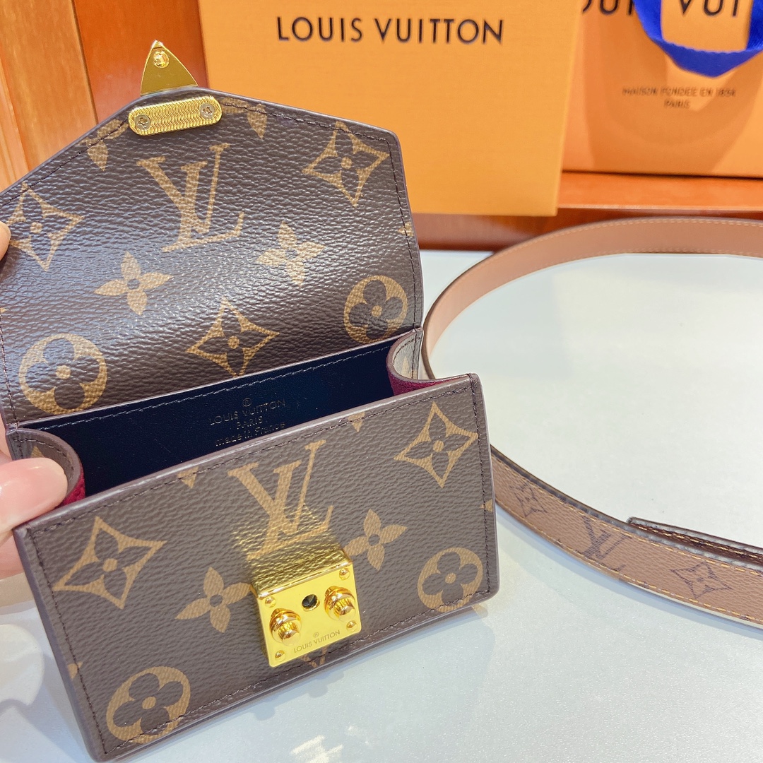 LV腰包系列腰带采用双面原版皮料搭配