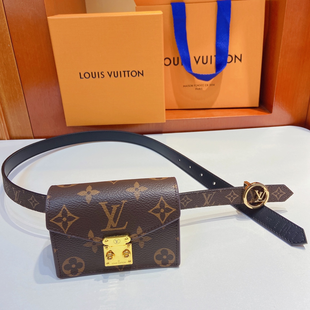 LV腰包系列腰带采用双面原版皮料搭配