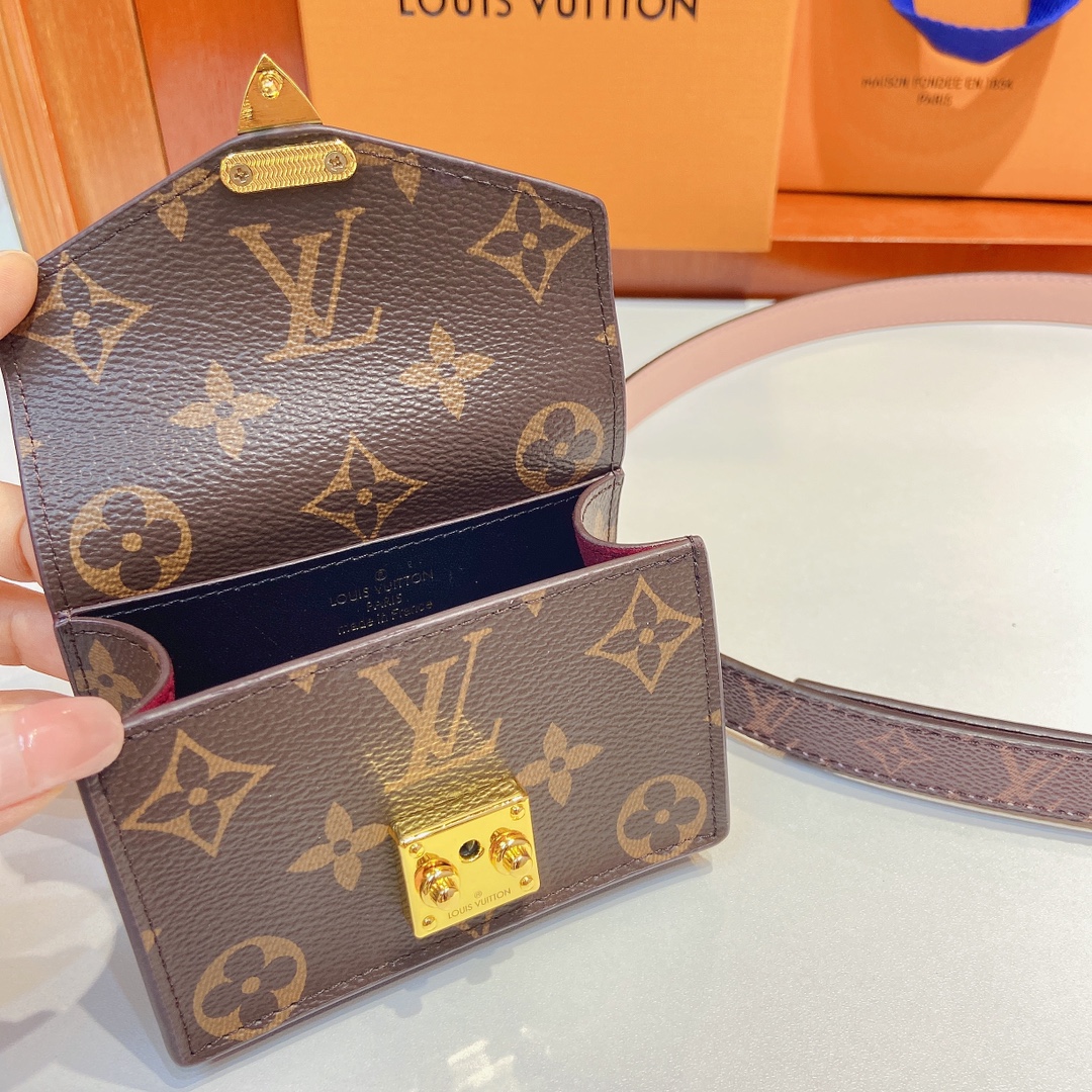 LV腰包系列腰带采用双面原版皮料搭配