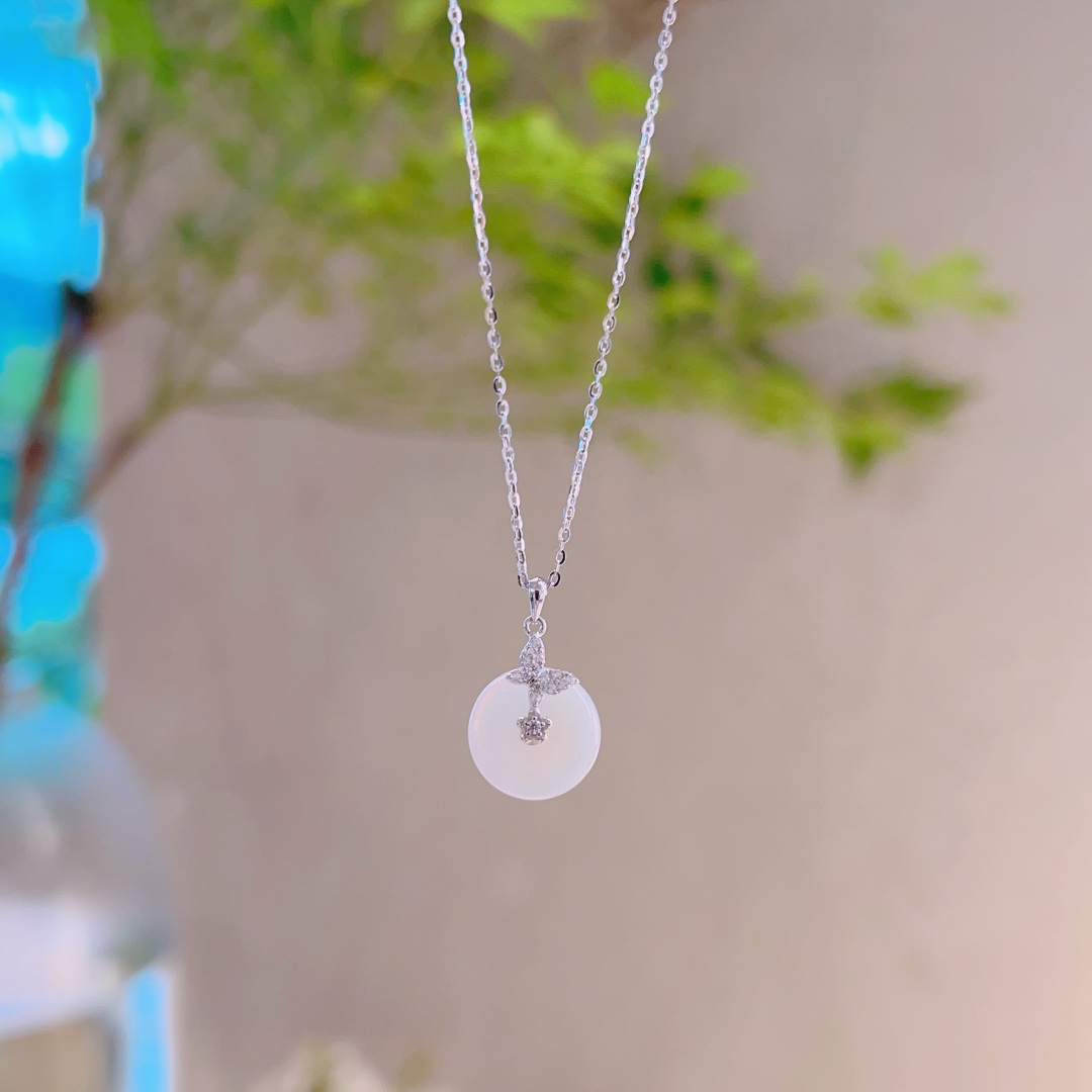 Hypoallergenic Silver Necklace Delicate Mother's Birthday Silver