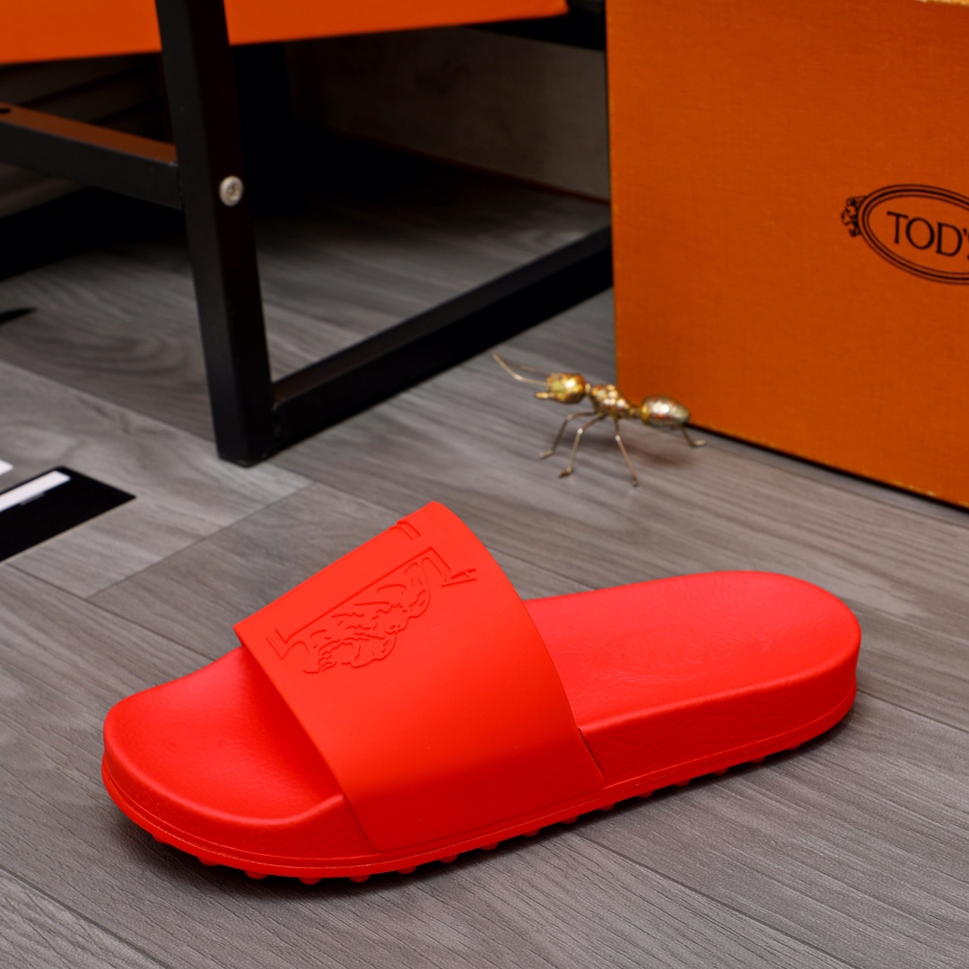 P150Marca: zapatillas TOD'S "TOD'S" Talla: 38-44Materiales: materiales originales seleccionados Suel