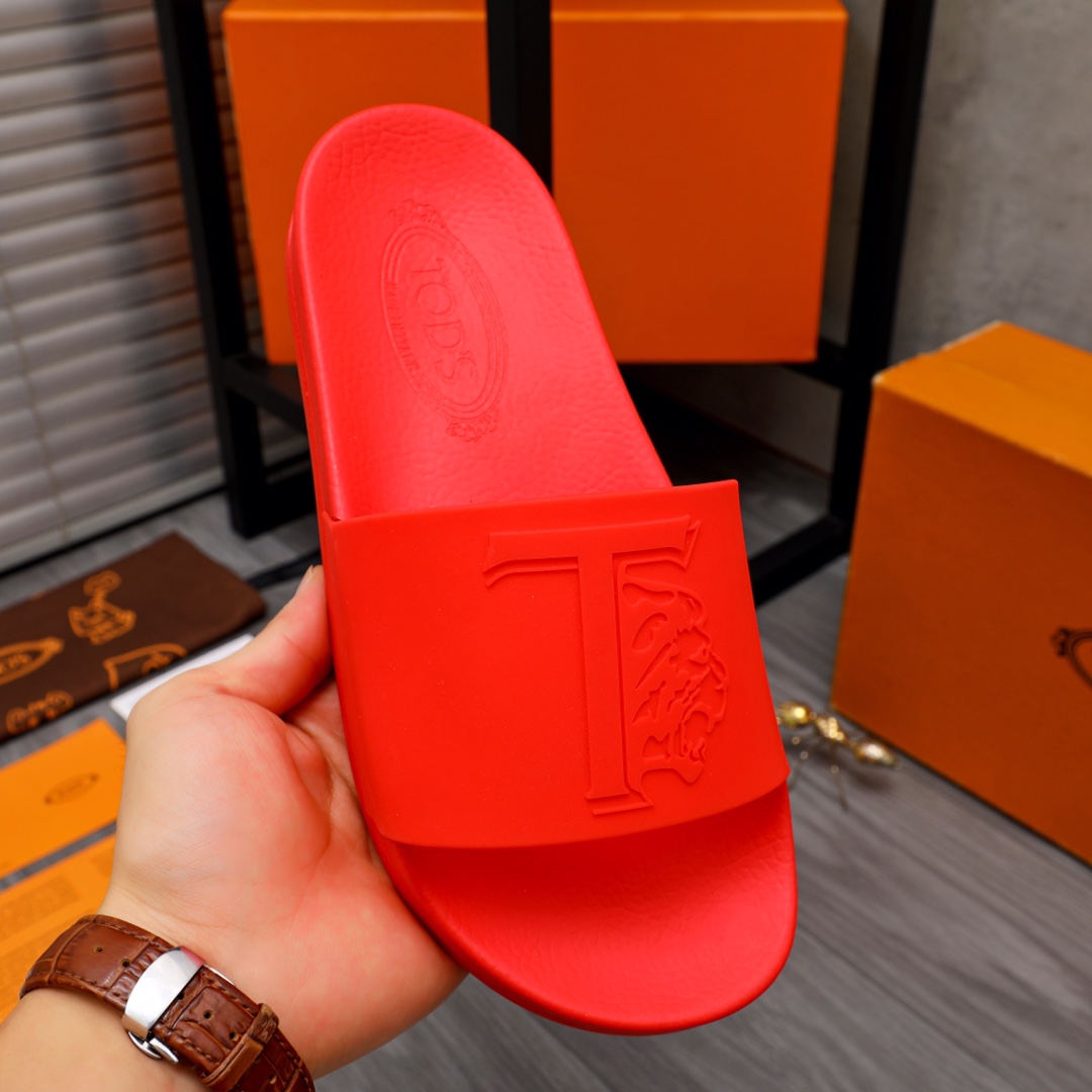 P150Marca: zapatillas TOD'S "TOD'S" Talla: 38-44Materiales: materiales originales seleccionados Suel