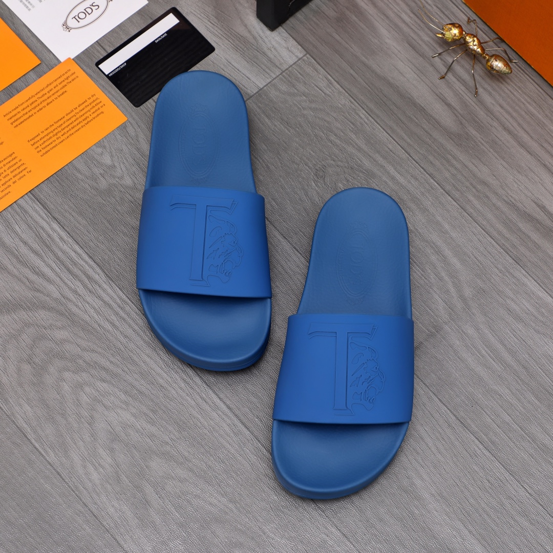 P150Marca: zapatillas TOD'S "TOD'S" Talla: 38-44Materiales: materiales originales seleccionados Suel