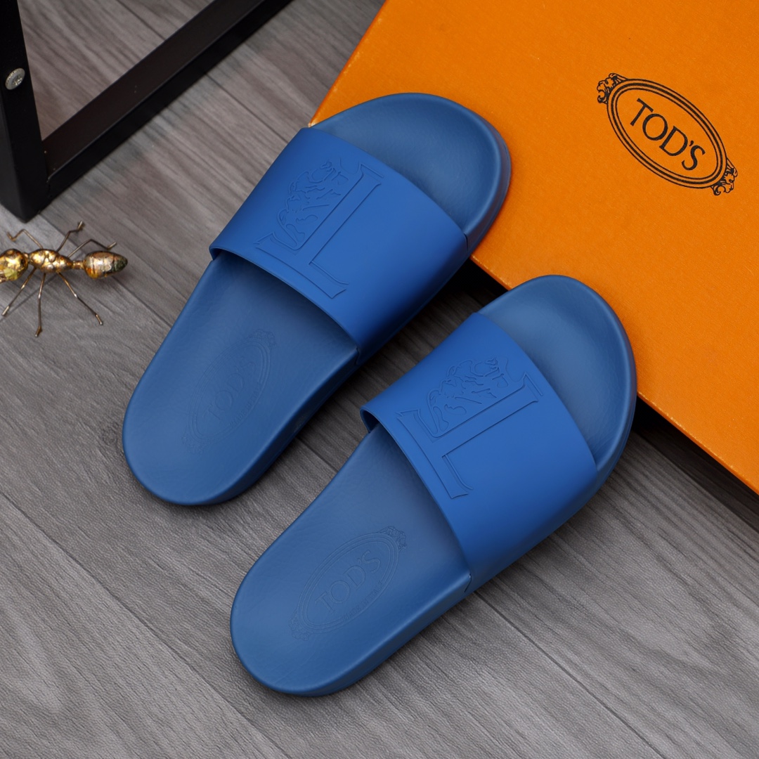 P150Marca: zapatillas TOD'S "TOD'S" Talla: 38-44Materiales: materiales originales seleccionados Suel