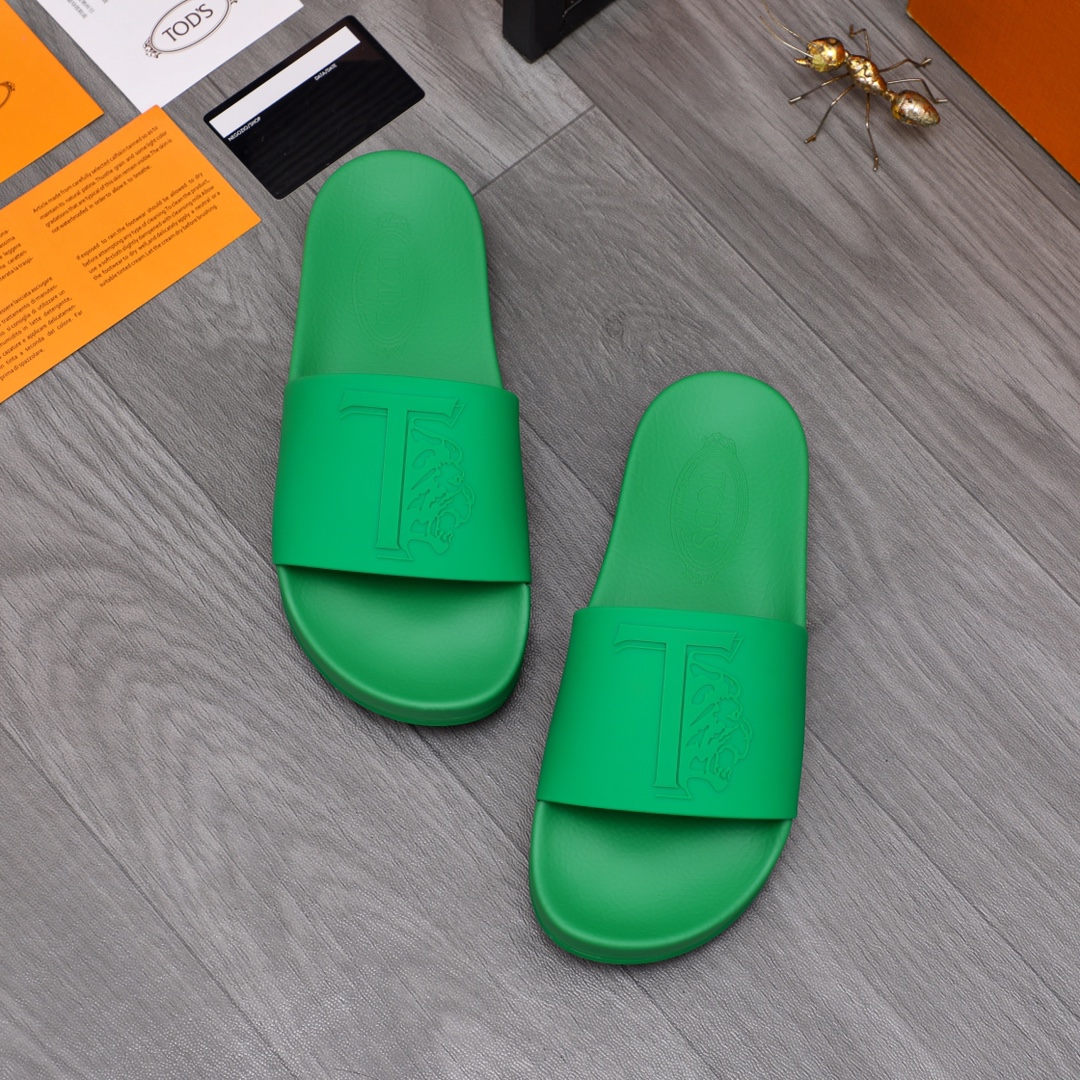 P150Marca: zapatillas TOD'S "TOD'S" Talla: 38-44Materiales: materiales originales seleccionados Suel
