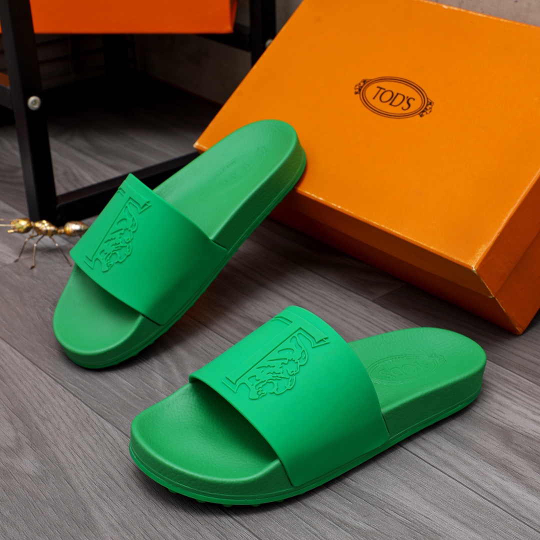 P150Marca: zapatillas TOD'S "TOD'S" Talla: 38-44Materiales: materiales originales seleccionados Suel