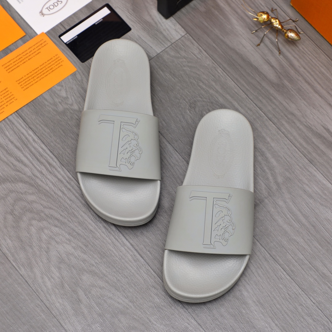 P150Marca: zapatillas TOD'S "TOD'S" Talla: 38-44Materiales: materiales originales seleccionados Suel