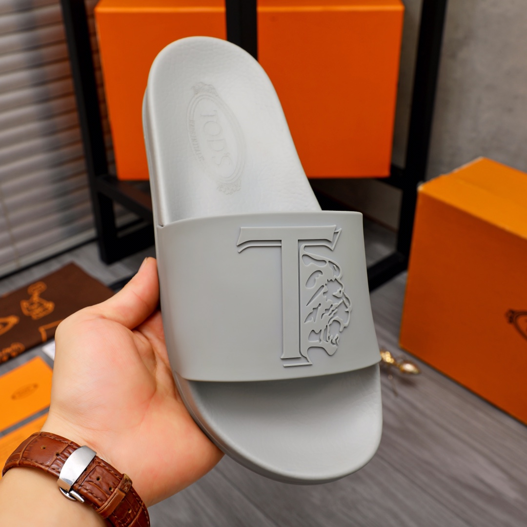 P150Marca: zapatillas TOD'S "TOD'S" Talla: 38-44Materiales: materiales originales seleccionados Suel