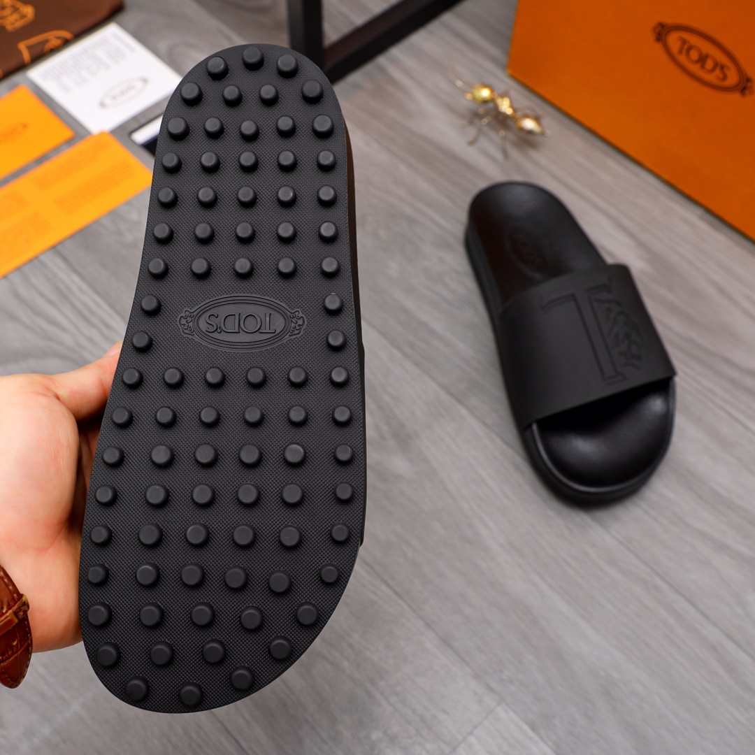 P150Marca: zapatillas TOD'S "TOD'S" Talla: 38-44Materiales: materiales originales seleccionados Suel