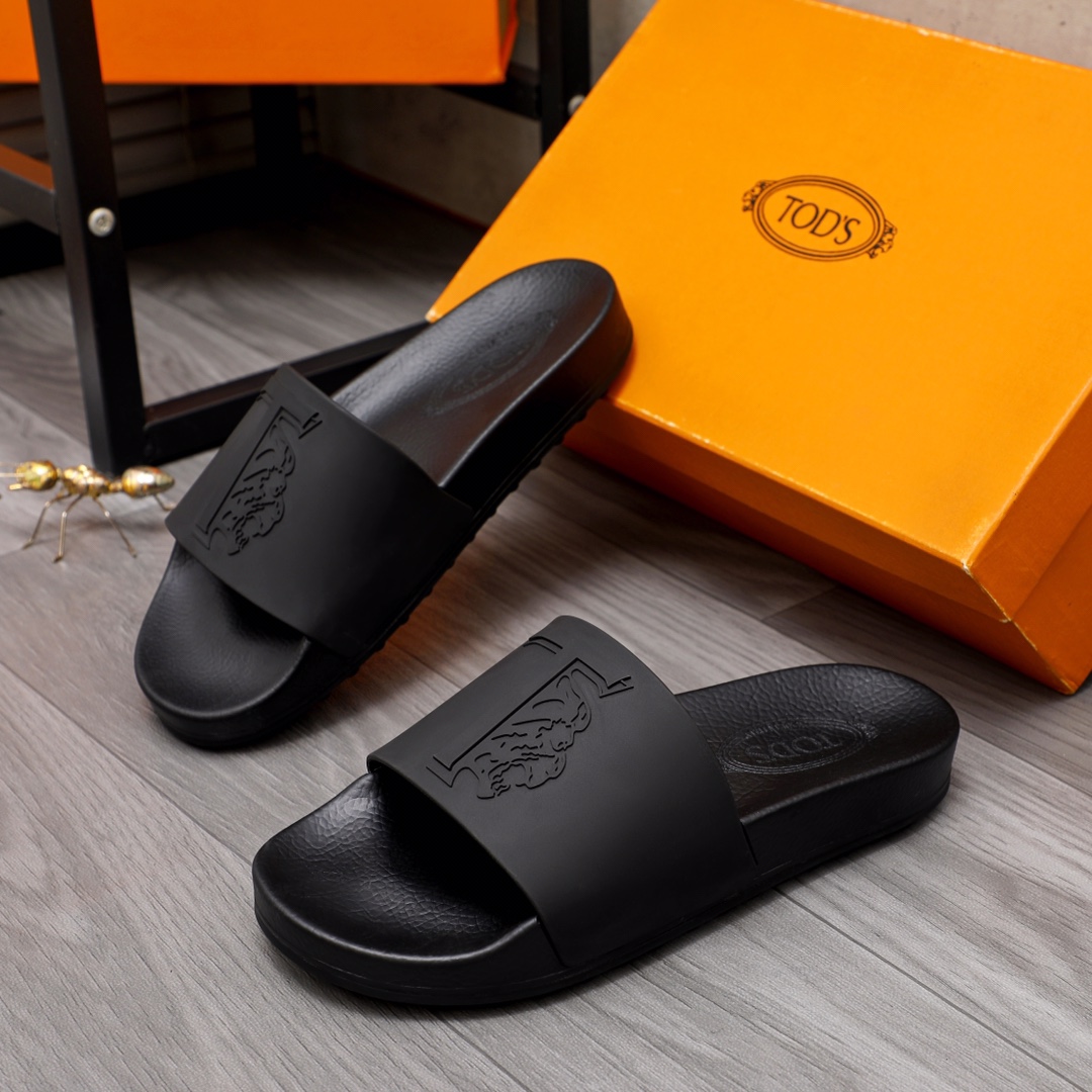 P150Marca: zapatillas TOD'S "TOD'S" Talla: 38-44Materiales: materiales originales seleccionados Suel