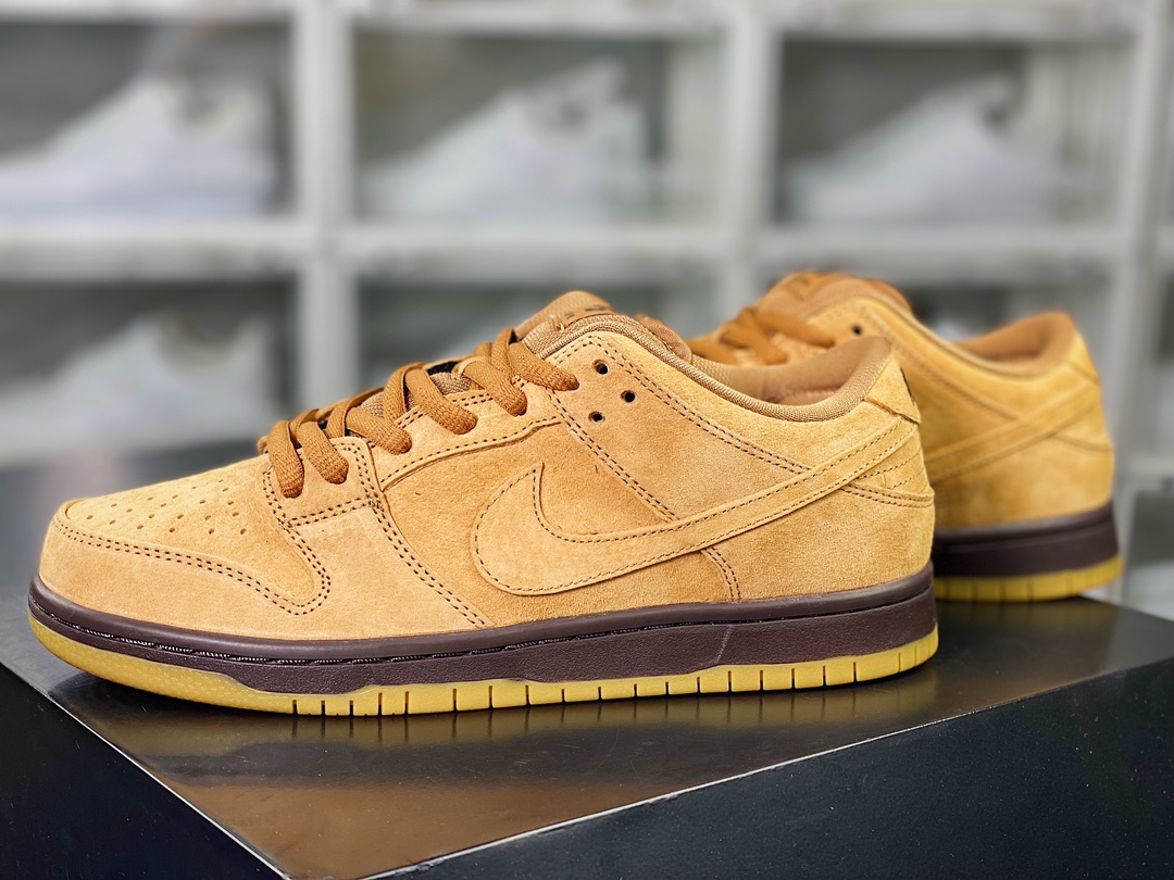 SB Dunk Low Pro ”Wheat Mocha” dunk series low-top sneakers ”suede mocha yellow deciduous brown” BQ6817-204