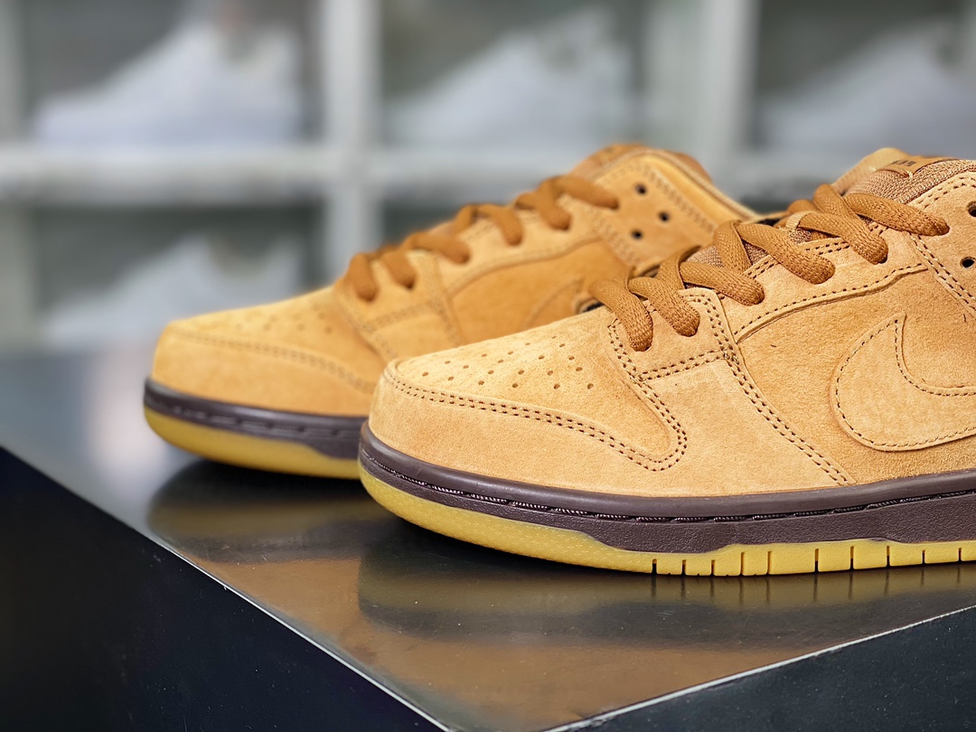 SB Dunk Low Pro ”Wheat Mocha” dunk series low-top sneakers ”suede mocha yellow deciduous brown” BQ6817-204