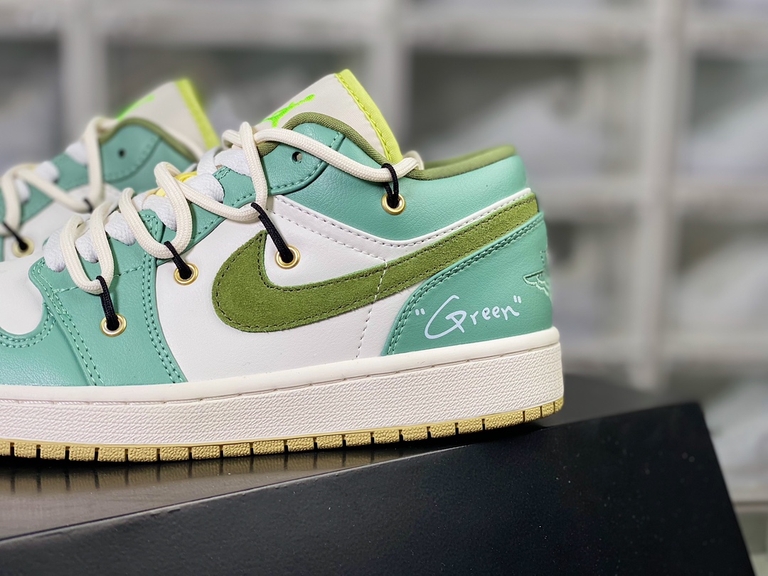 Air Jordan 1 Low SE ”Matcha/Cream Green” AJ1 Jordan generation basketball shoes ”Matcha Milk Green Tie” FD9906-131