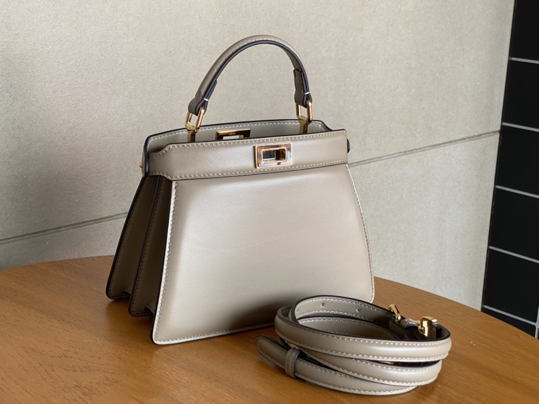 900 Fendi peekaboo new series Isee you petite