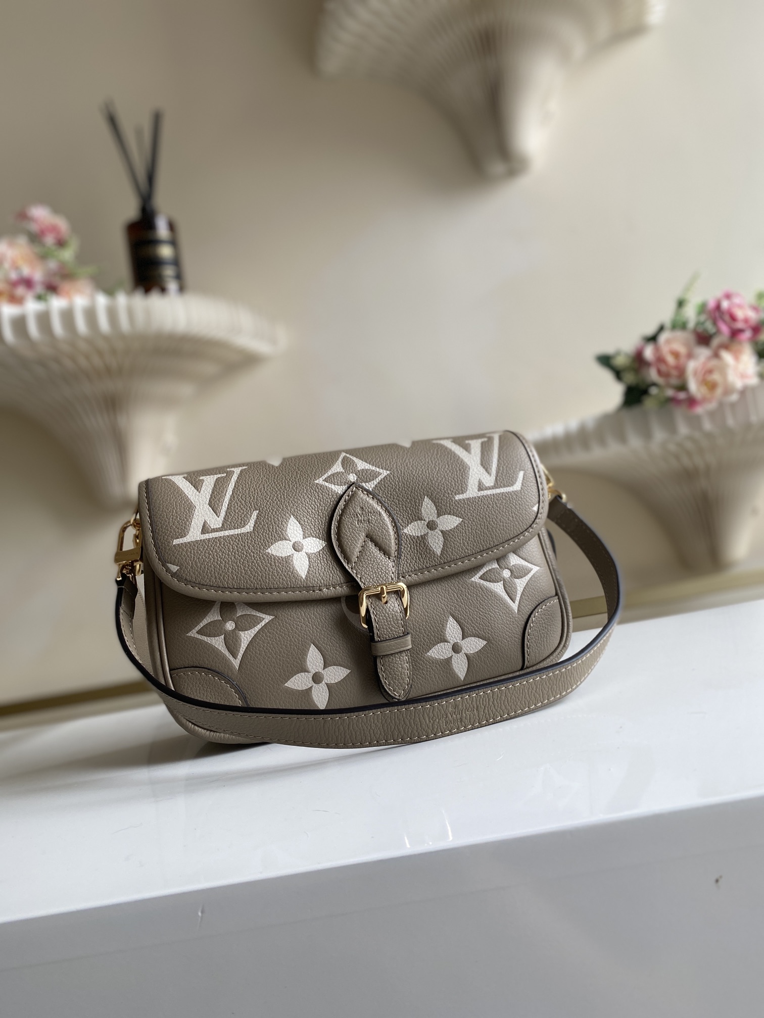 Louis Vuitton LV Diane Bags Handbags Grey Empreinte​ M46388