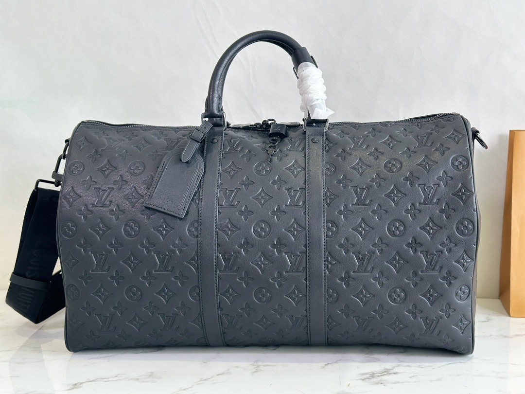 Louis Vuitton LV Keepall Travel Bags Black M44810