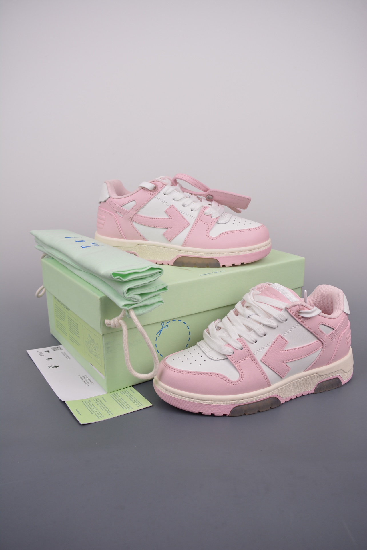 OFF-WHITE Out Of Office 低帮系带时尚板鞋 街头运动元素 双色设计  OWIA259C99LEA0033001