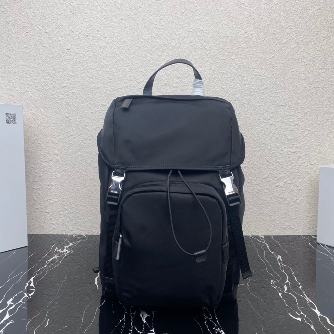 [Top original] Prada new parachute backpack💼Classic 2VZ135 triangle logo🎉Made of imported parachute fabric, top-grade…